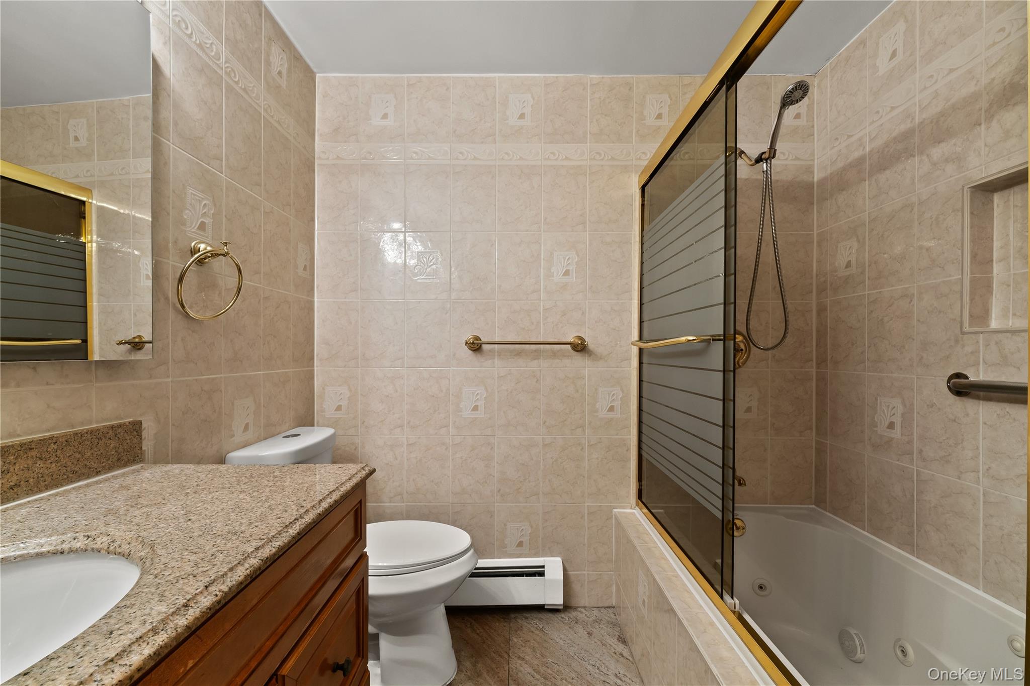 #12 photo, 7716 25th Avenue, קווינס Jackson Heights , NY 11370