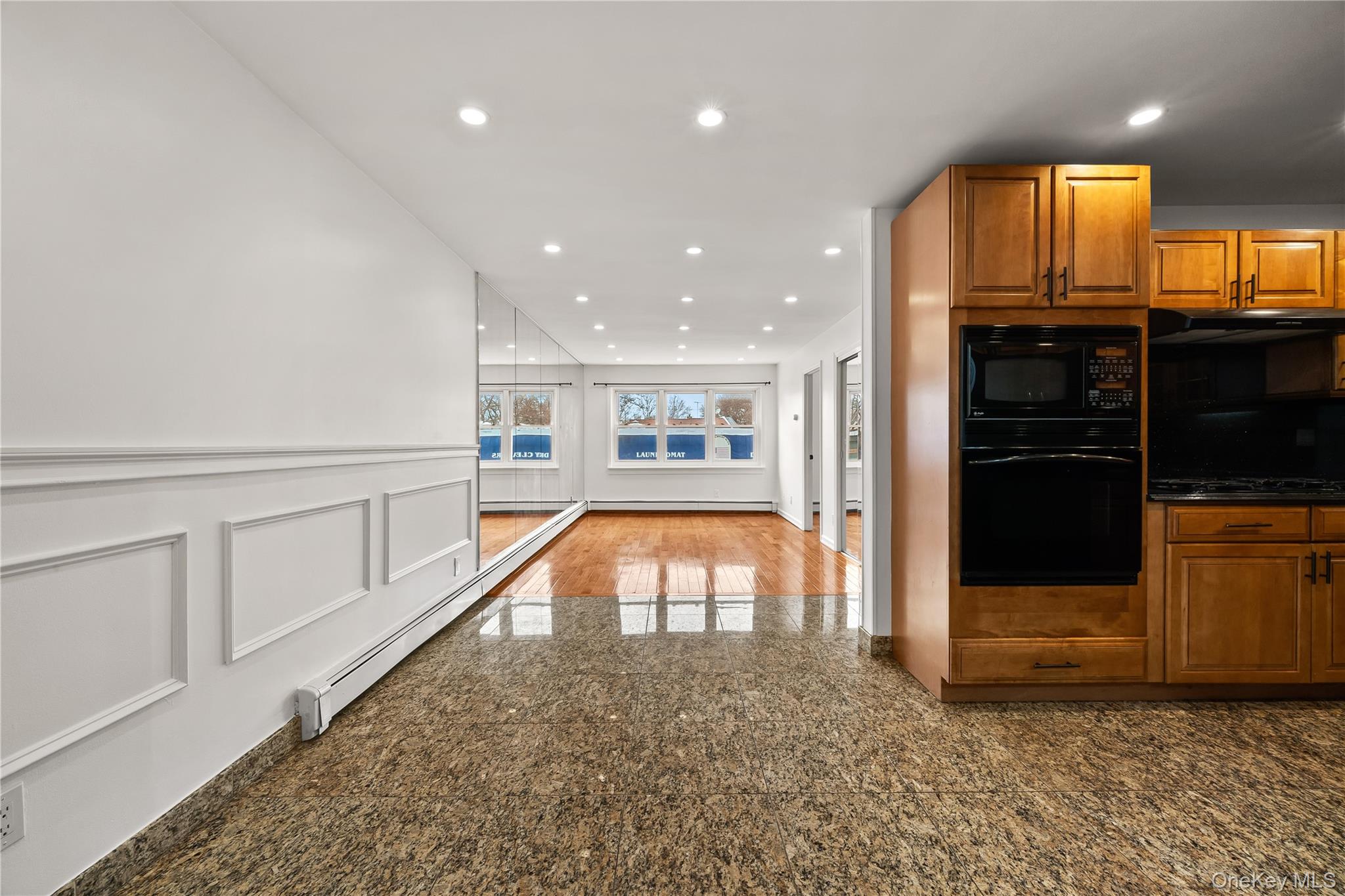 #6 photo, 7716 25th Avenue, קווינס Jackson Heights , NY 11370