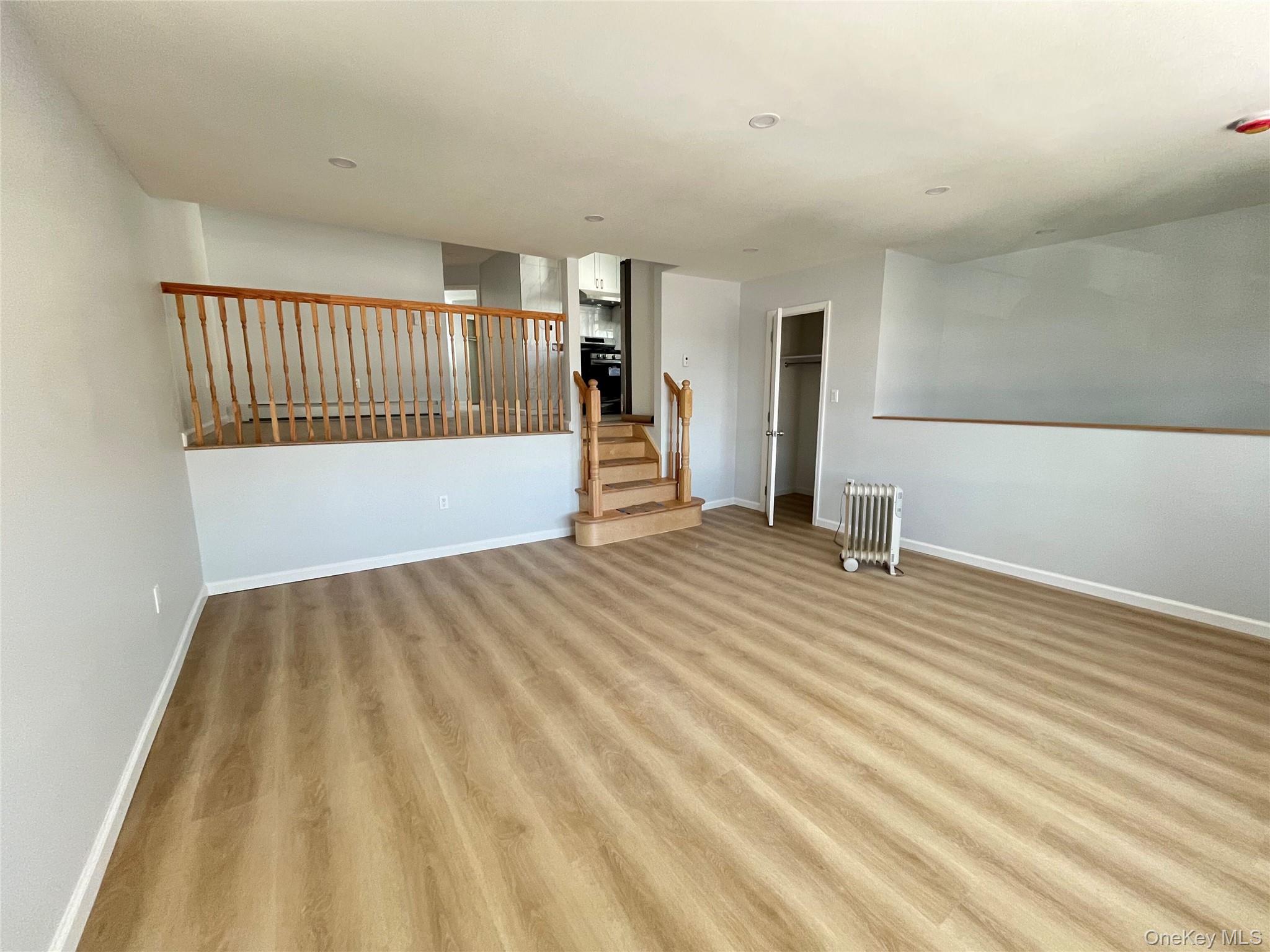 #2 photo, 3422 Brookside Street, কুইন্‌স Little Neck , NY 11373