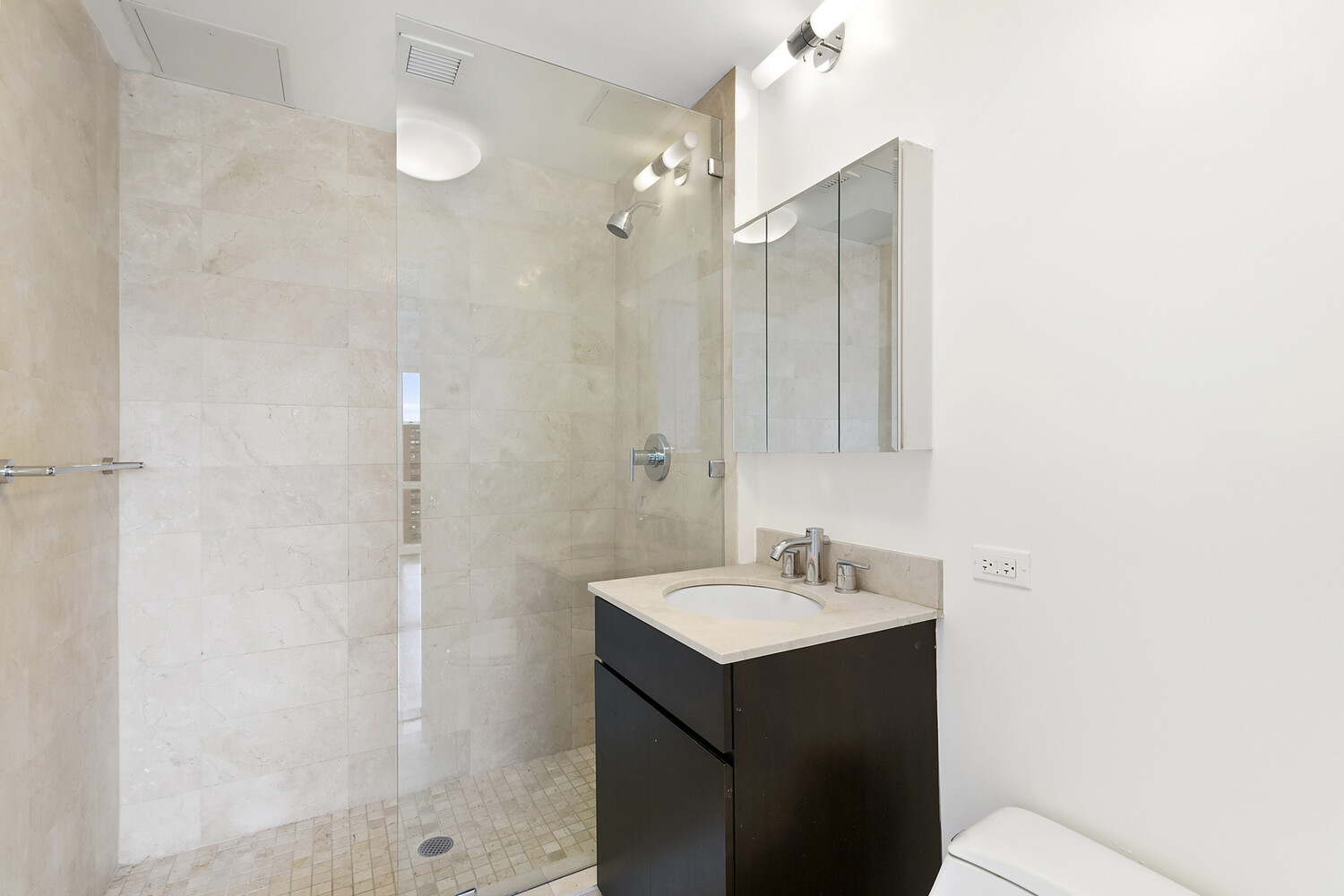 #11 photo, New York City, ম্যানহাটন East Harlem , NY 10035