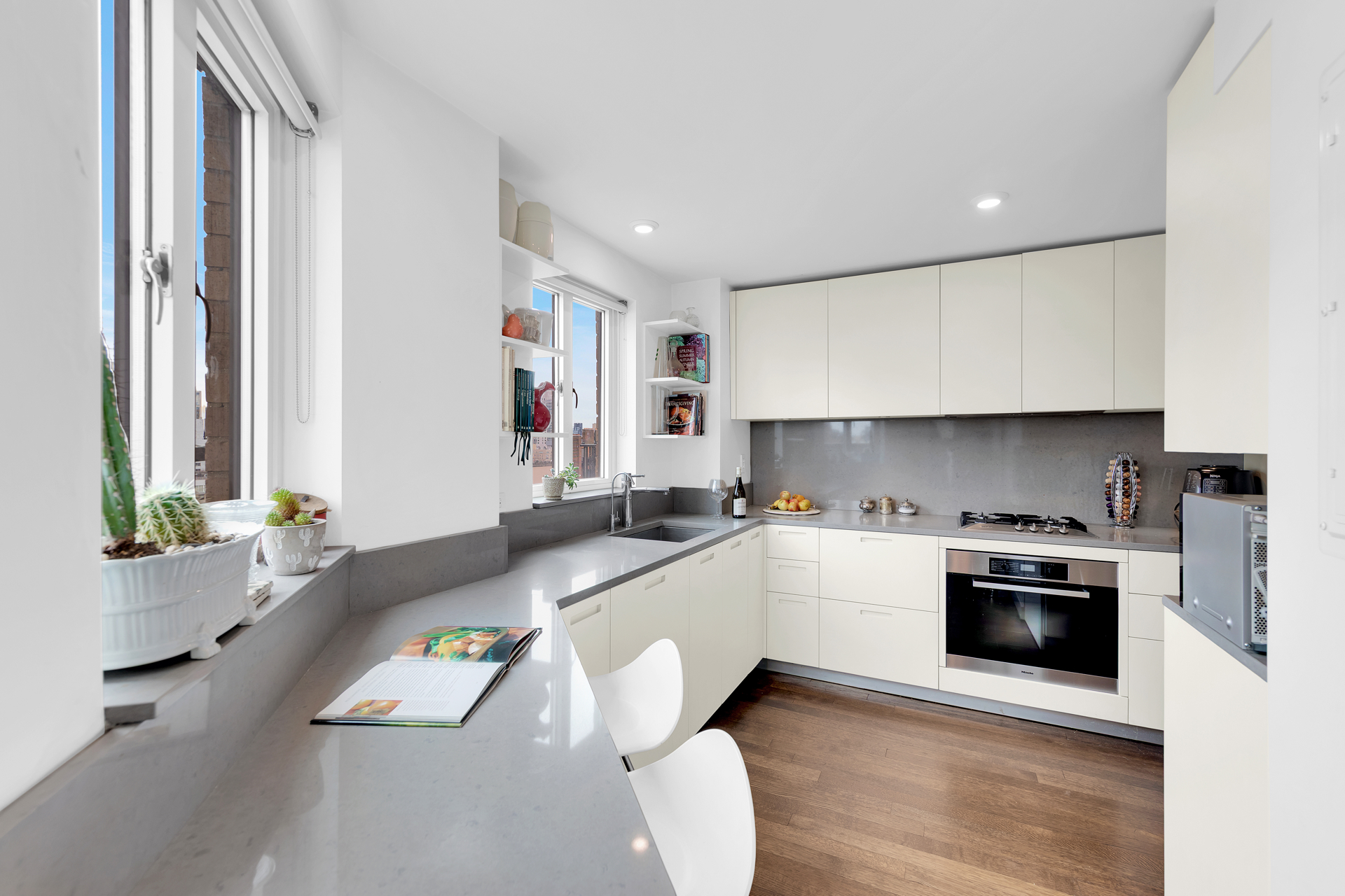 #6 photo, 1020 PARK Avenue, Upper East Side , NY 10028