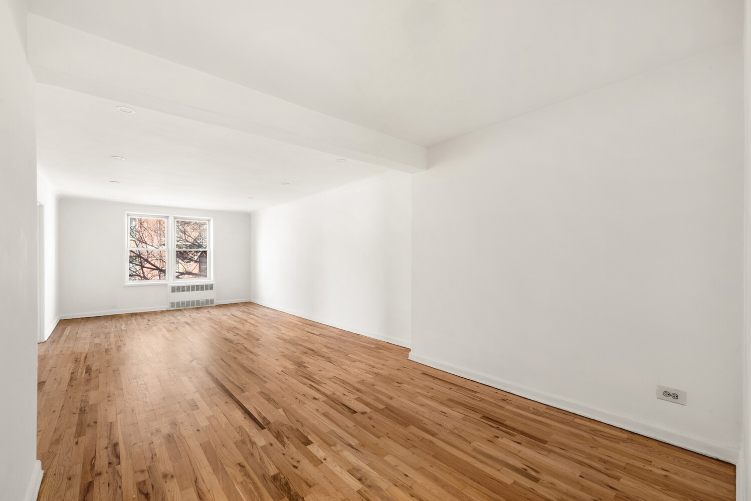 #3 photo, 1717 E 18TH Street, ব্রুকলিন Homecrest , NY 11229