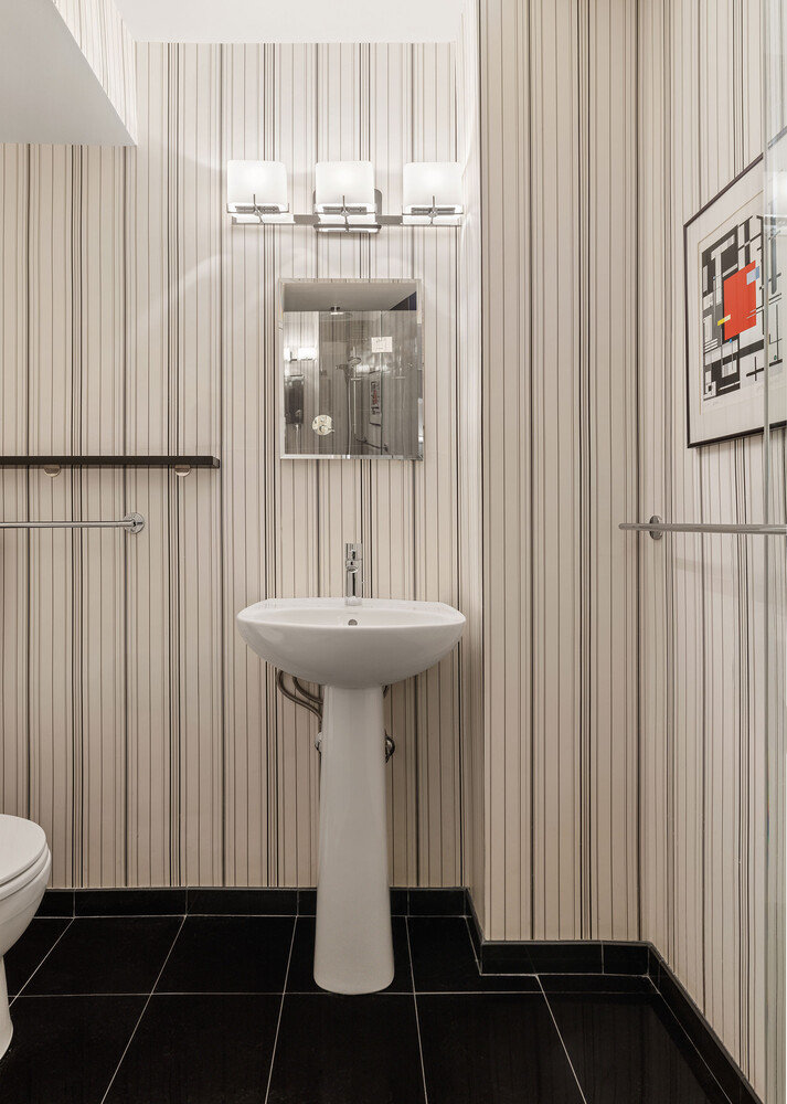 #14 photo, 55 E 9TH Street, 맨해튼 Greenwich Village , NY 10003