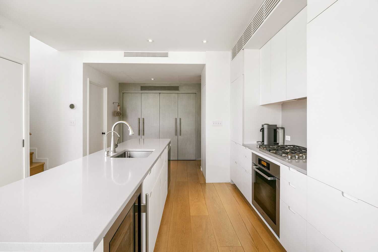 #5 photo, 456 W 19TH Street, ম্যানহাটন Chelsea , NY 10011