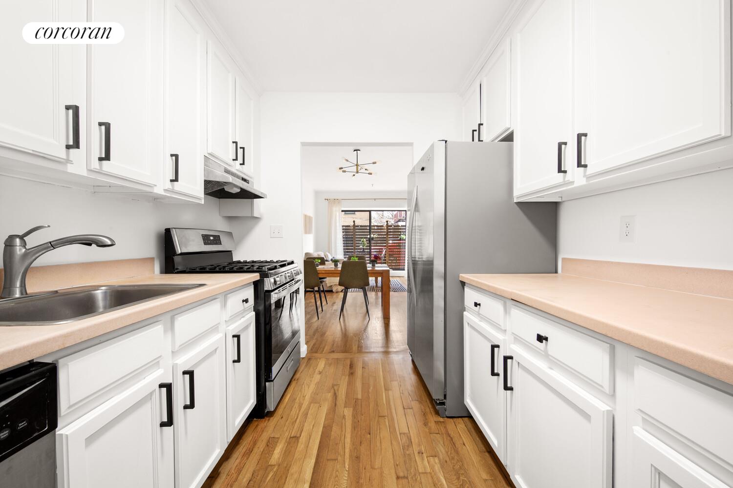 #5 photo, 150 OCEAN Parkway, ব্রুকলিন Kensington , NY 11218