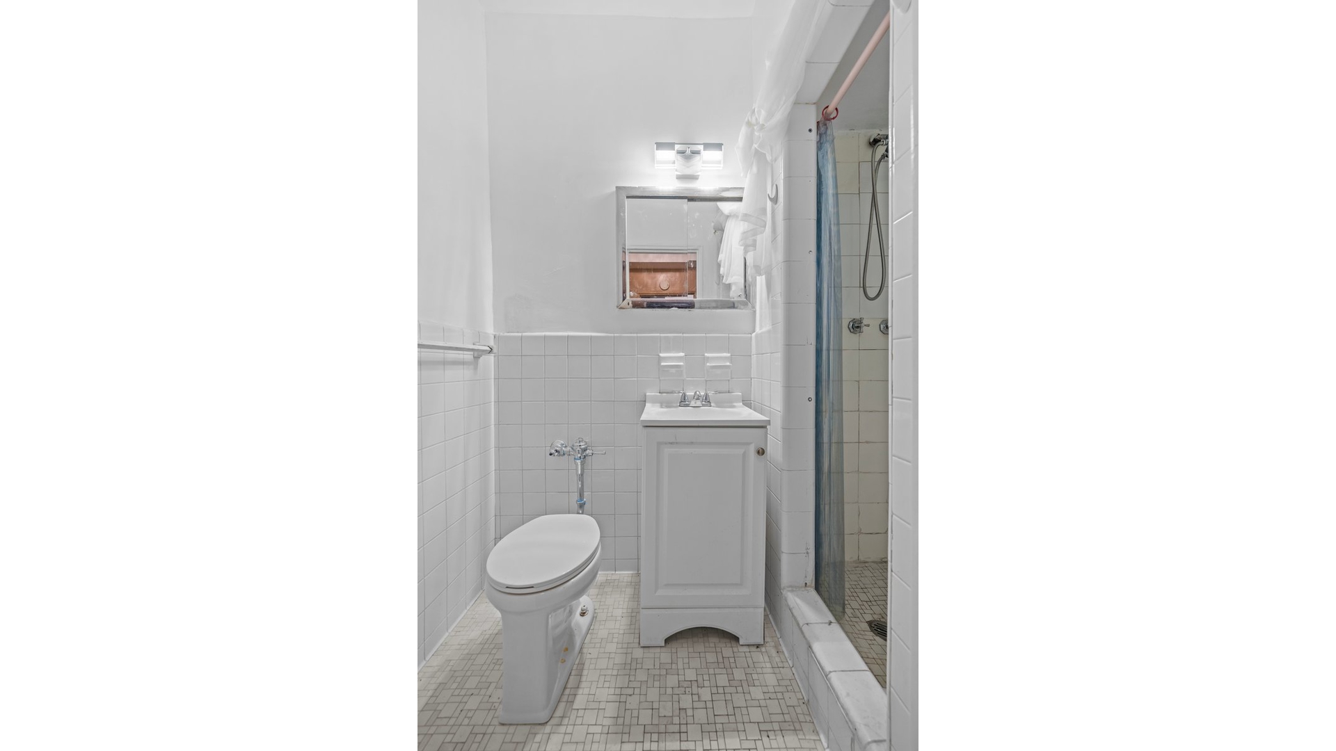 #17 photo, 2465 PALISADE Avenue, Spuyten Duyvil , NY 10463