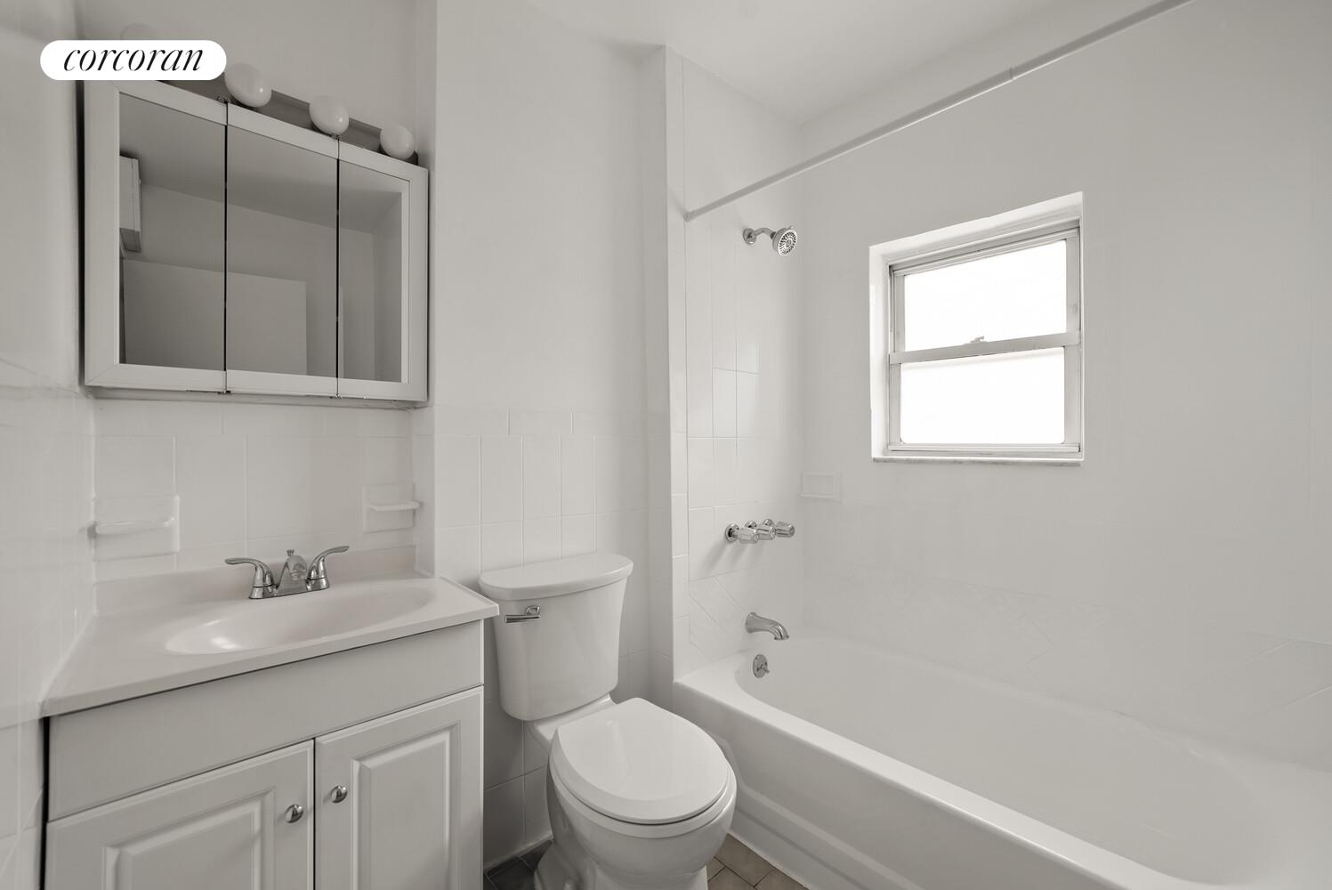 #5 photo, 326 GREENWOOD Avenue, ব্রুকলিন Windsor Terrace , NY 11218