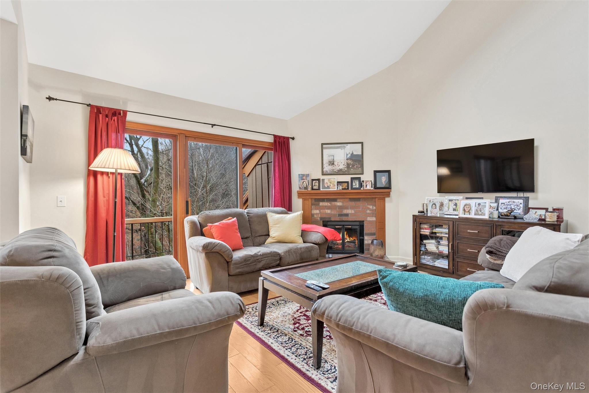 #4 photo, 806 Eagle Bay Drive, Ossining , NY 10562