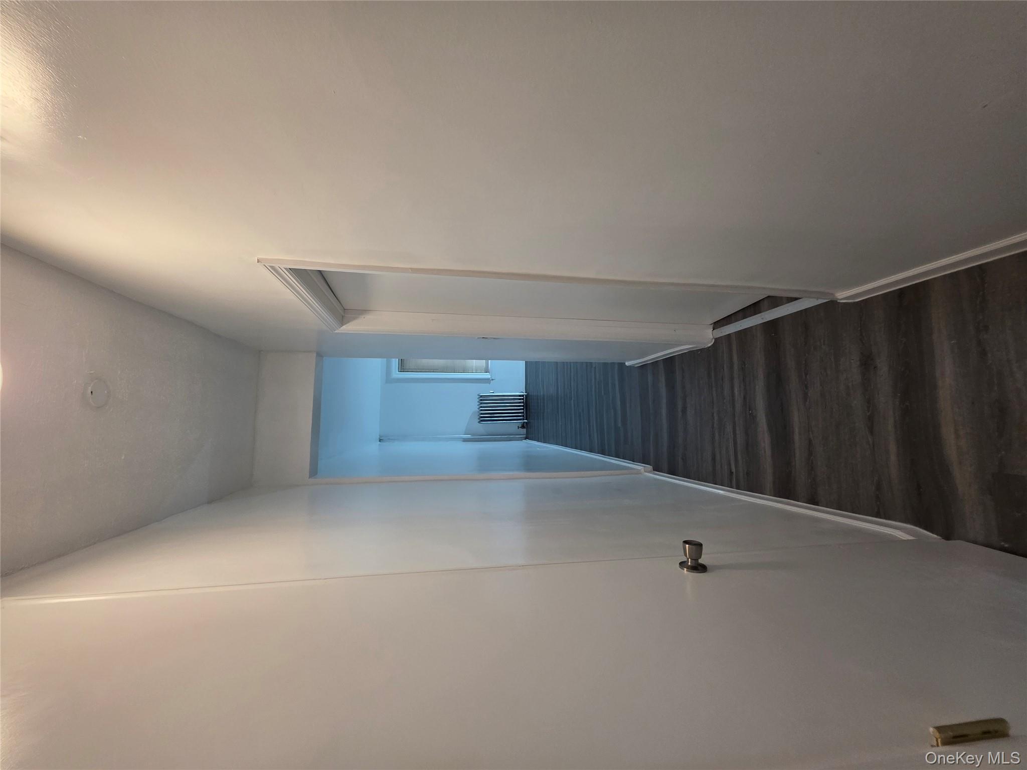 #8 photo, 855 E 178th St Street, ব্রঙ্কস Bronx , NY 10460