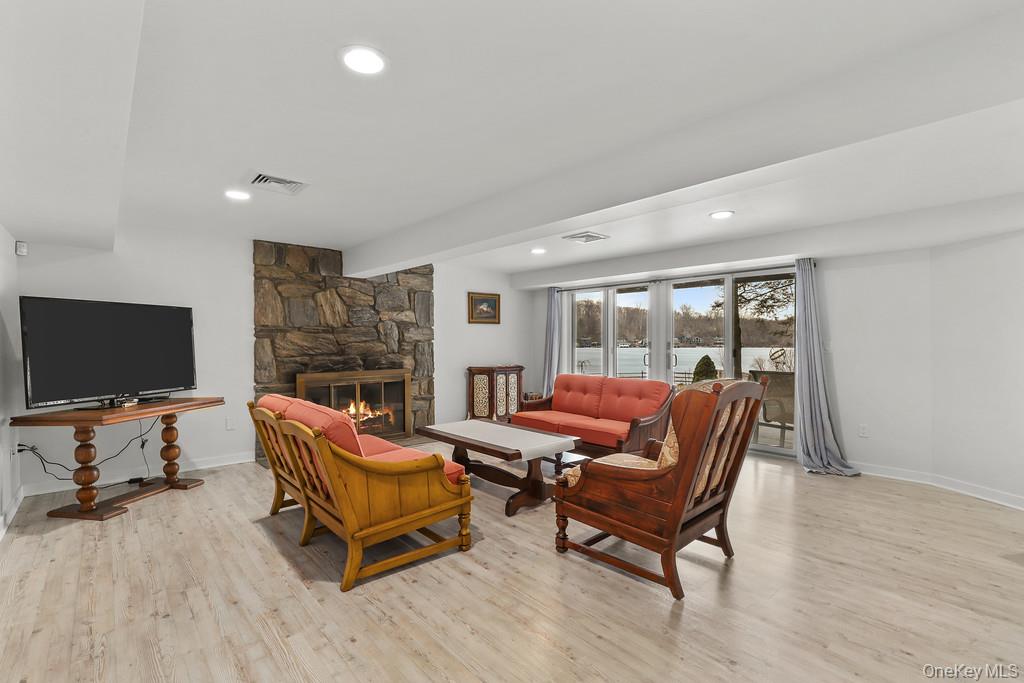 #19 photo, 58 Twin Lakes Road, South Salem , NY 10590