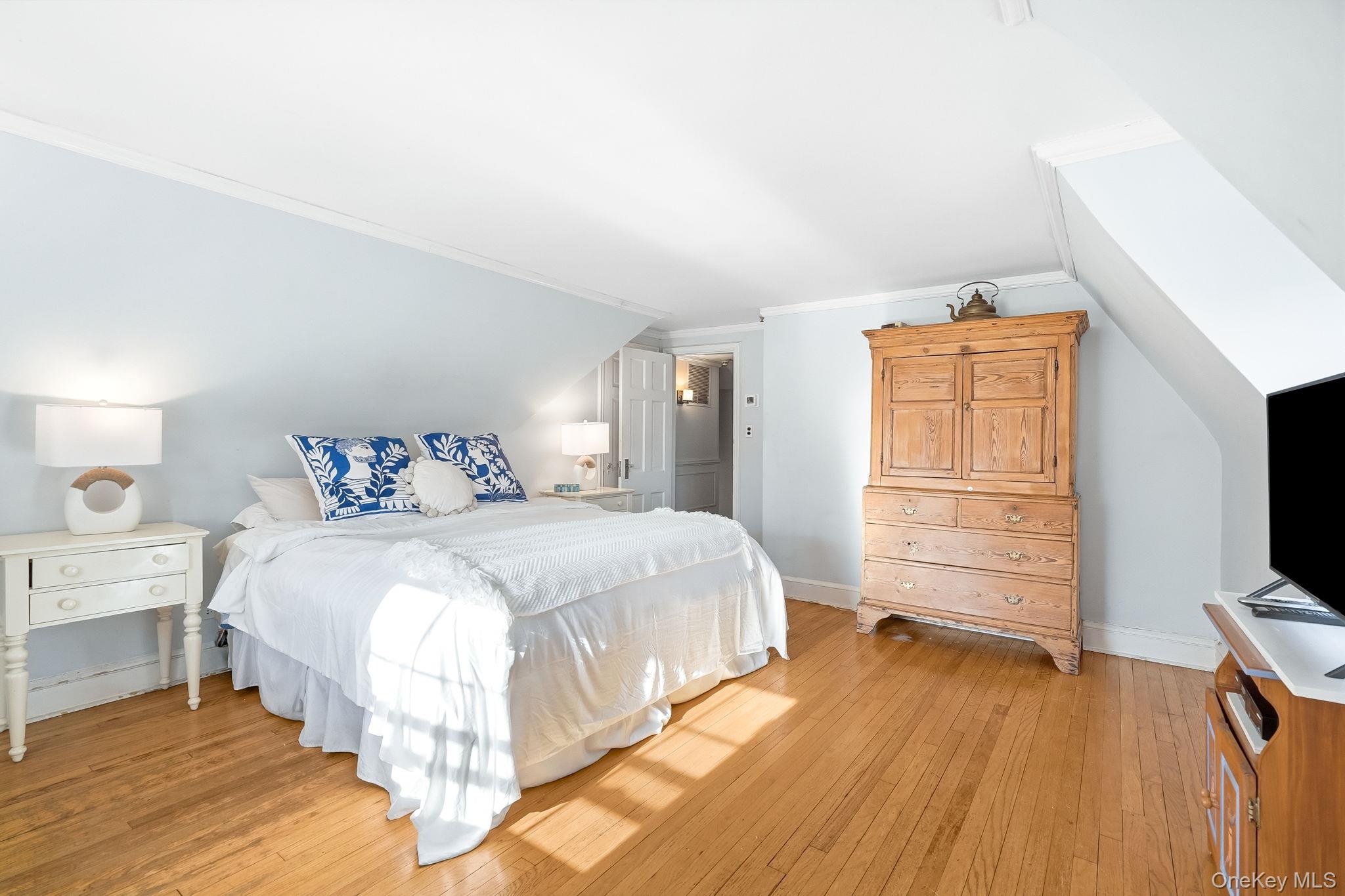 #16 photo, 27 Valley Road, Scarsdale , NY 10583