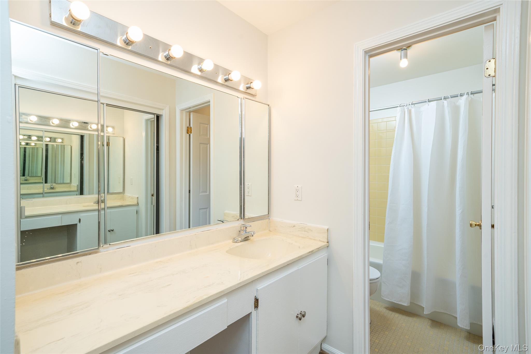 #12 photo, 10 Grove Mews, 纽约州 Chappaqua , NY 10514