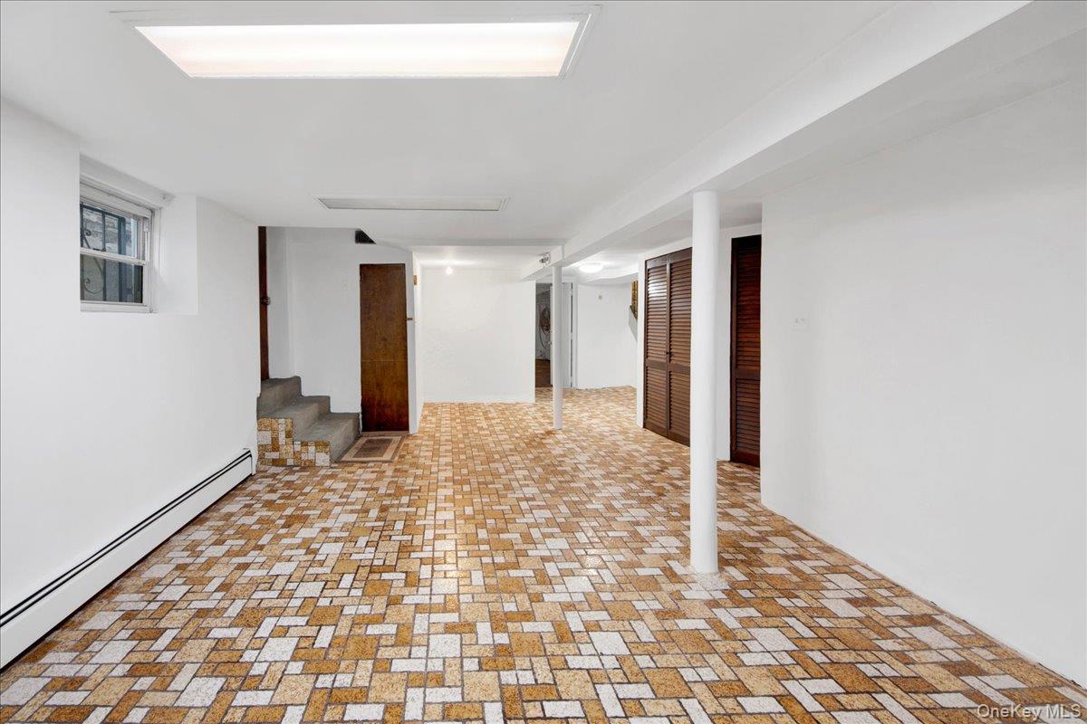 #11 photo, 2028 Haight Avenue, ব্রঙ্কস Bronx , NY 10461