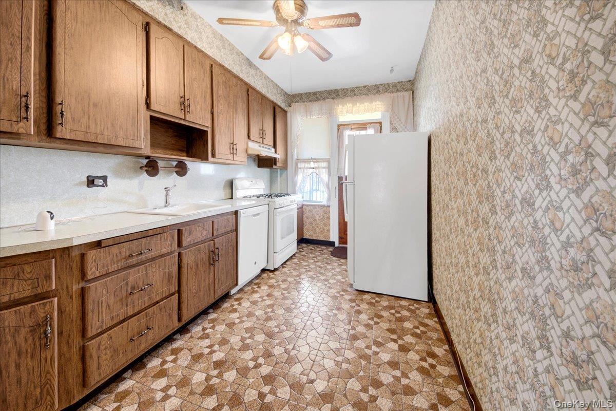 #5 photo, 2028 Haight Avenue, ব্রঙ্কস Bronx , NY 10461