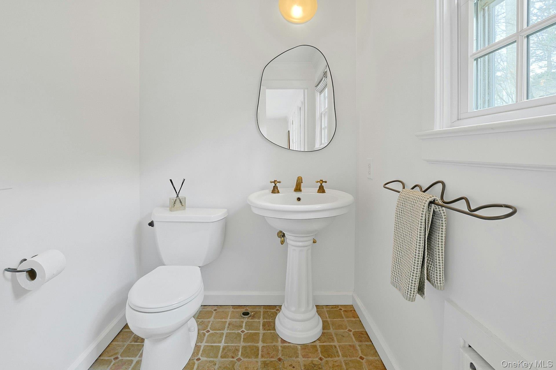 #16 photo, 21 Tisdale Road, Scarsdale , NY 10583