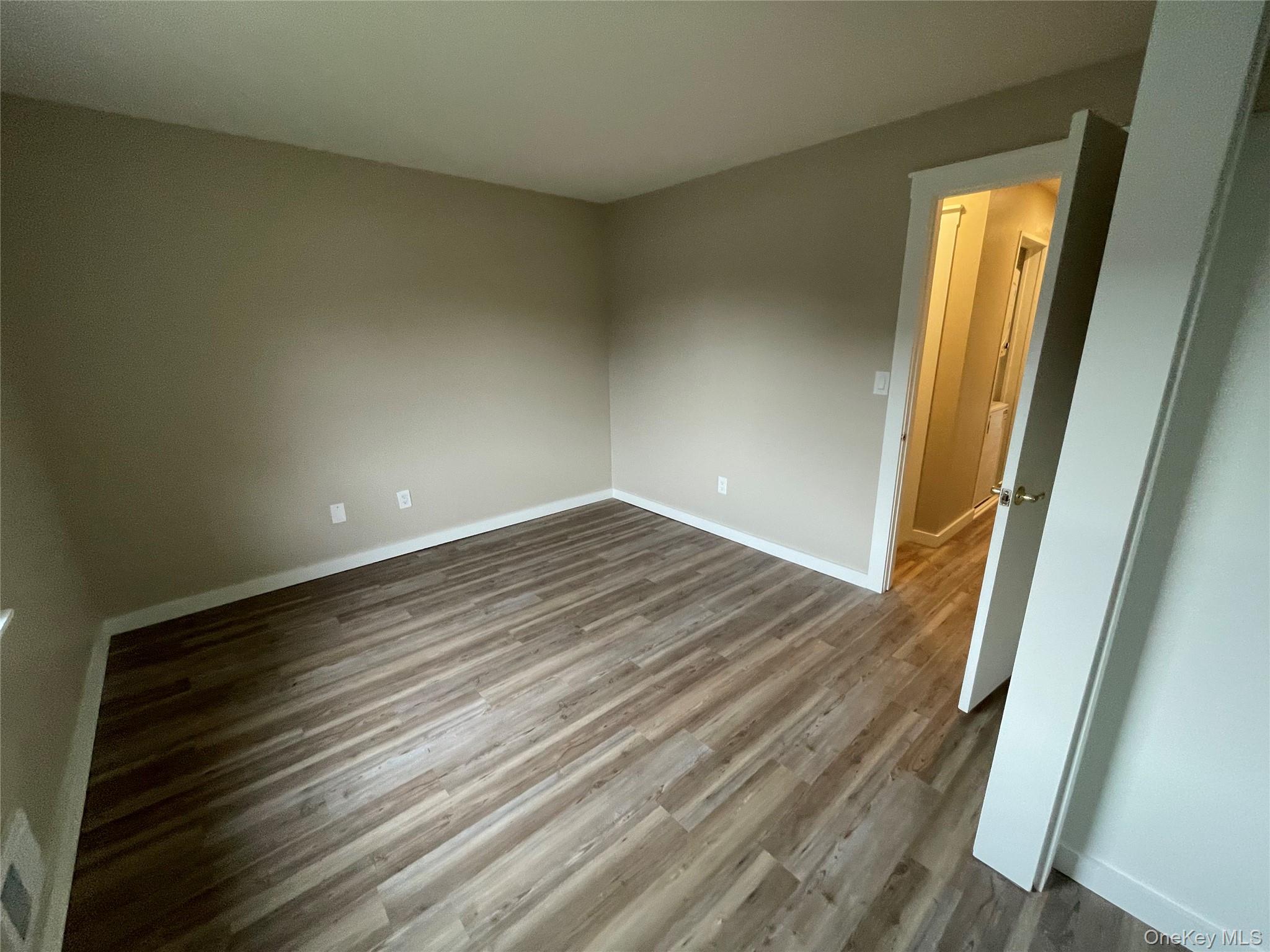 #9 photo, 56 New Holland Village, Nanuet , NY 10954