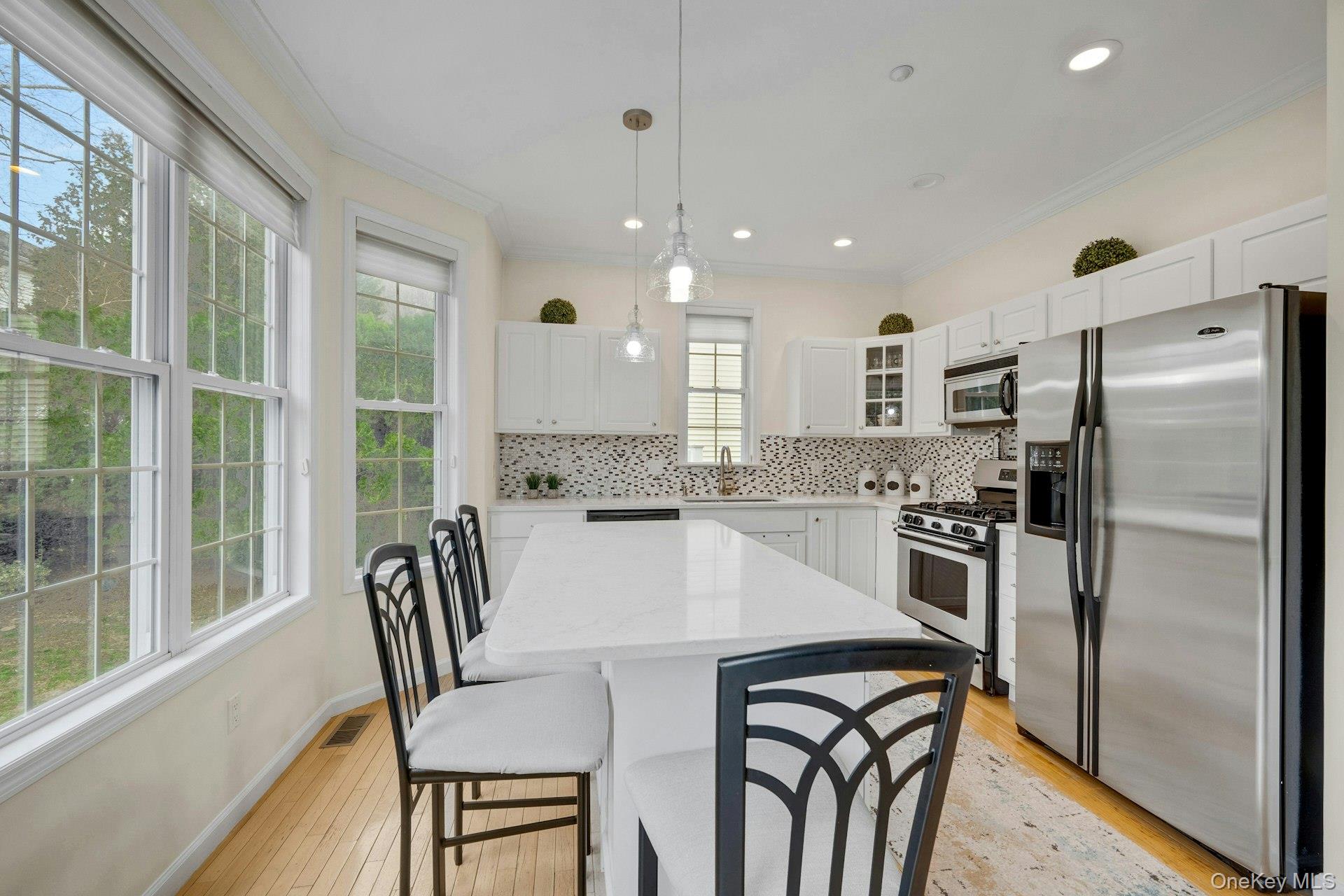 #10 photo, 33 Valimar Boulevard, White Plains , NY 10603