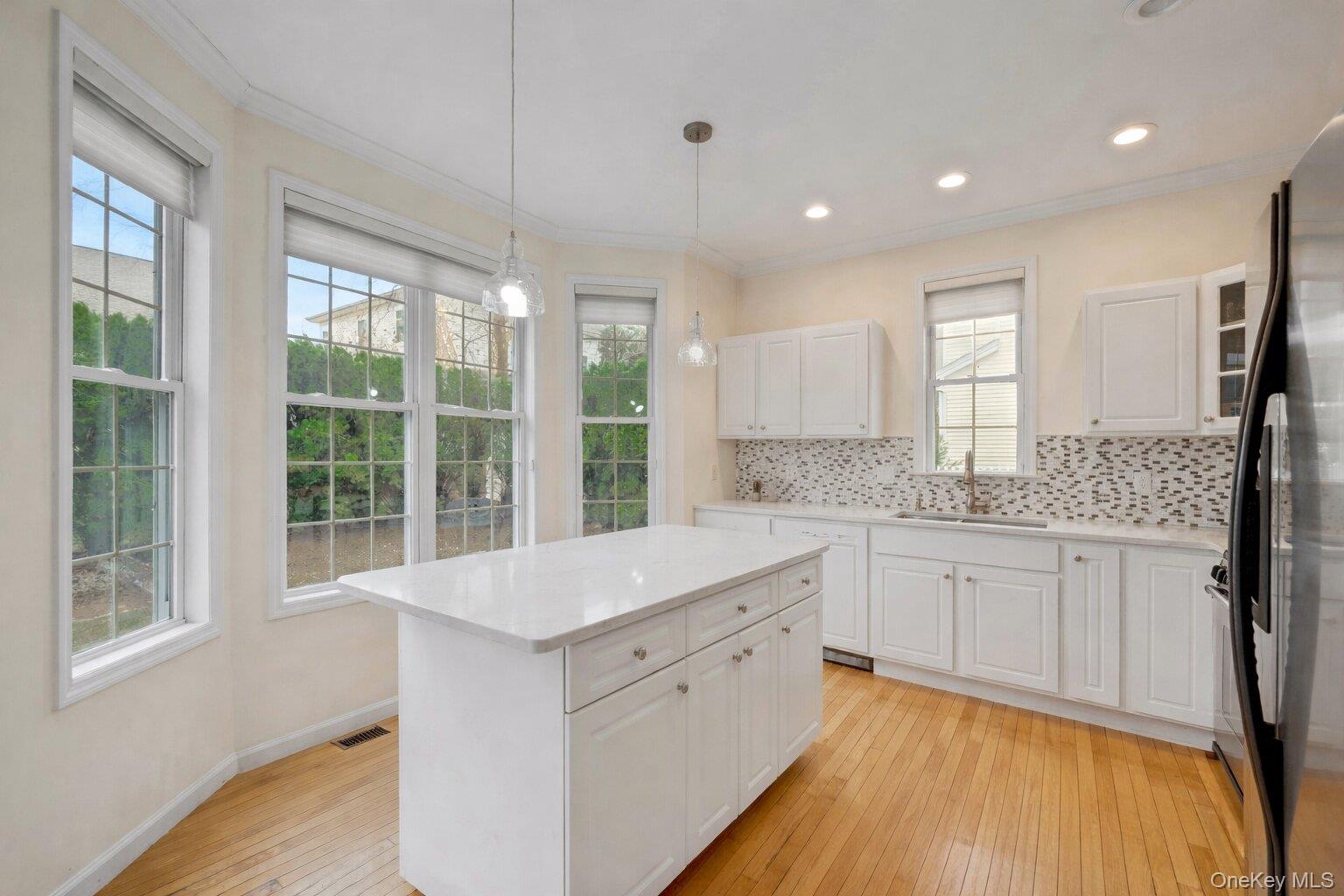 #11 photo, 33 Valimar Boulevard, White Plains , NY 10603