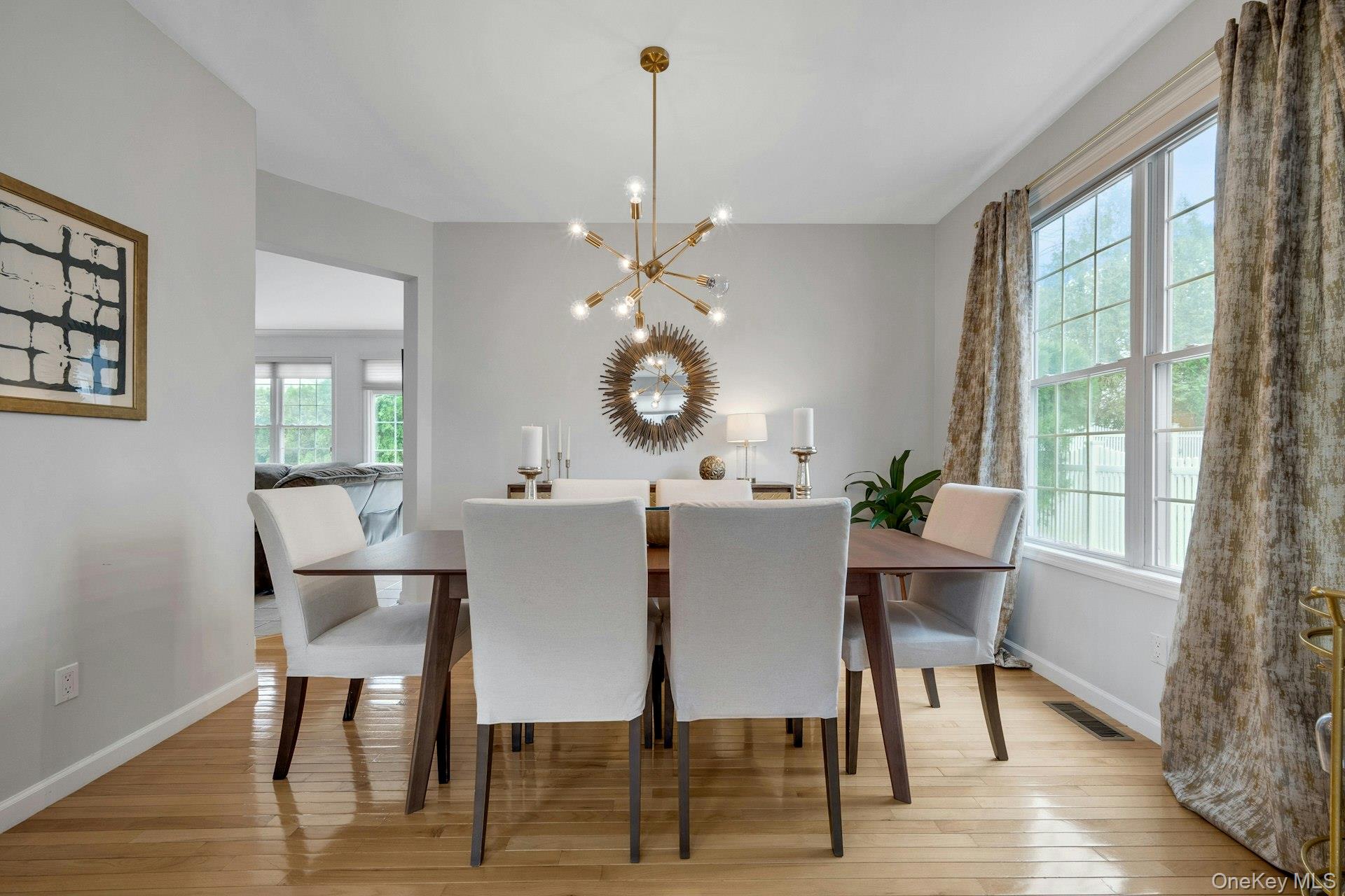 #8 photo, 33 Valimar Boulevard, White Plains , NY 10603