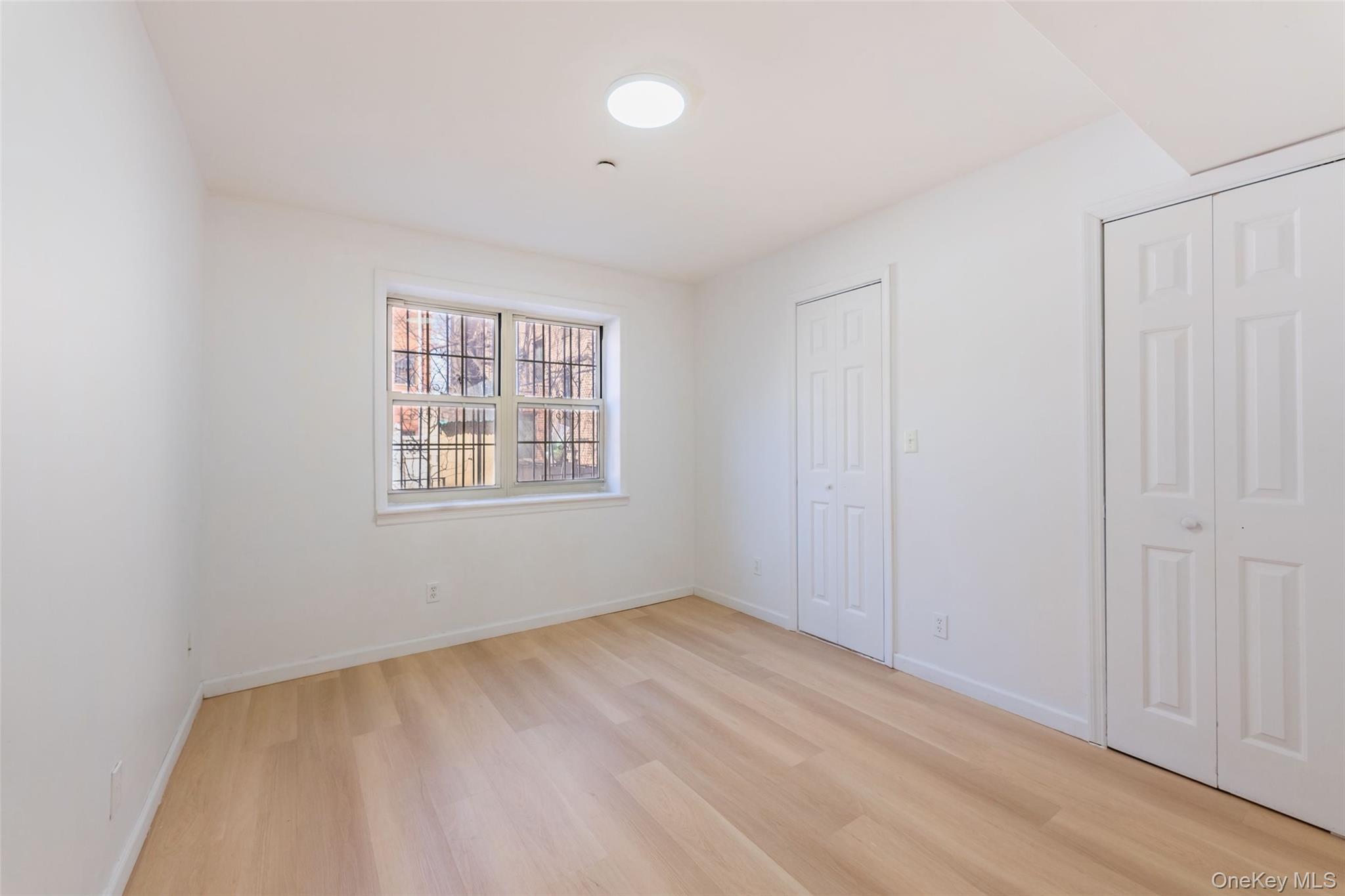 #12 photo, 102-23 43rd Avenue, কুইন্‌স Flushing , NY 11368