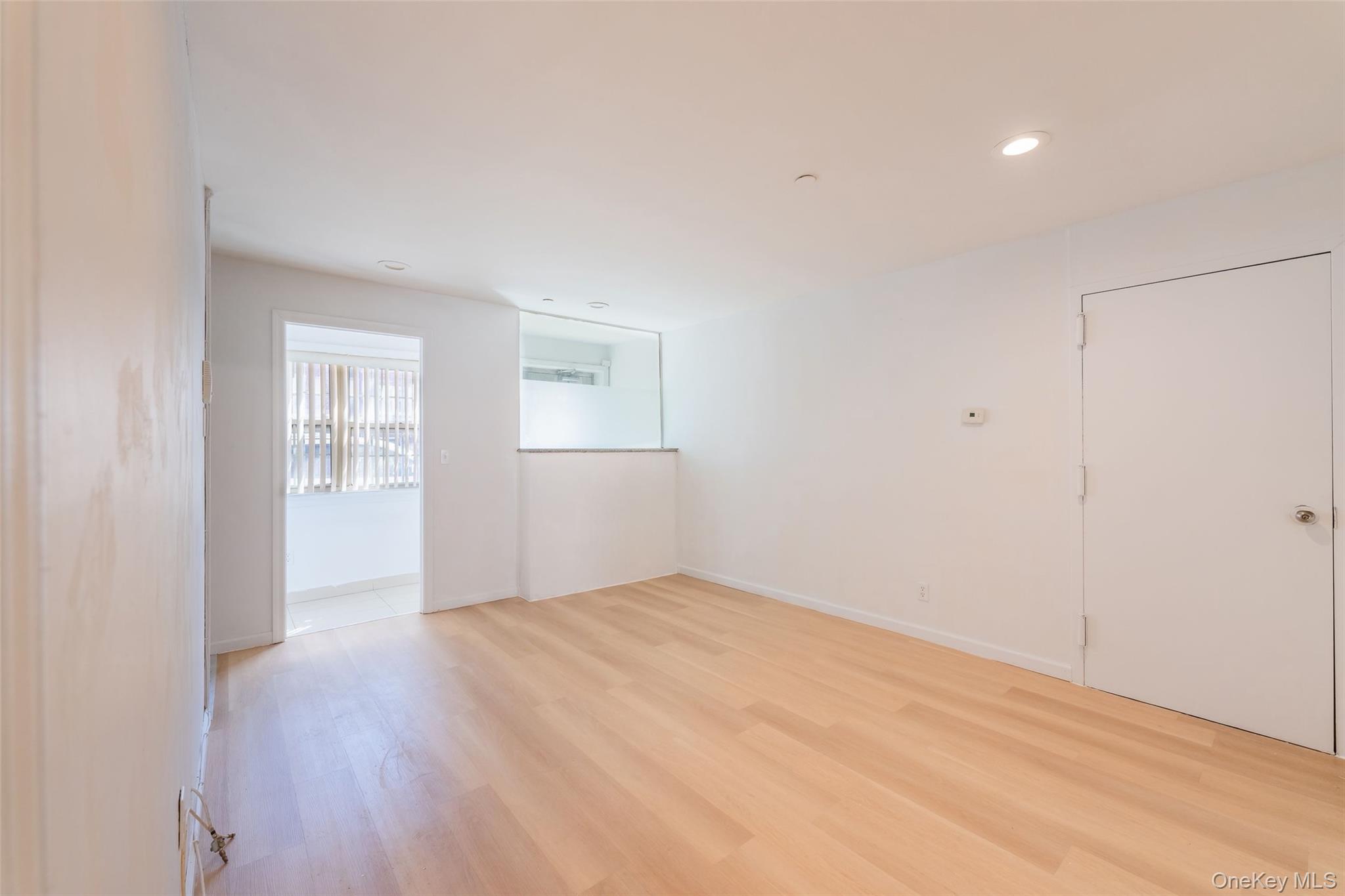 #7 photo, 102-23 43rd Avenue, কুইন্‌স Flushing , NY 11368