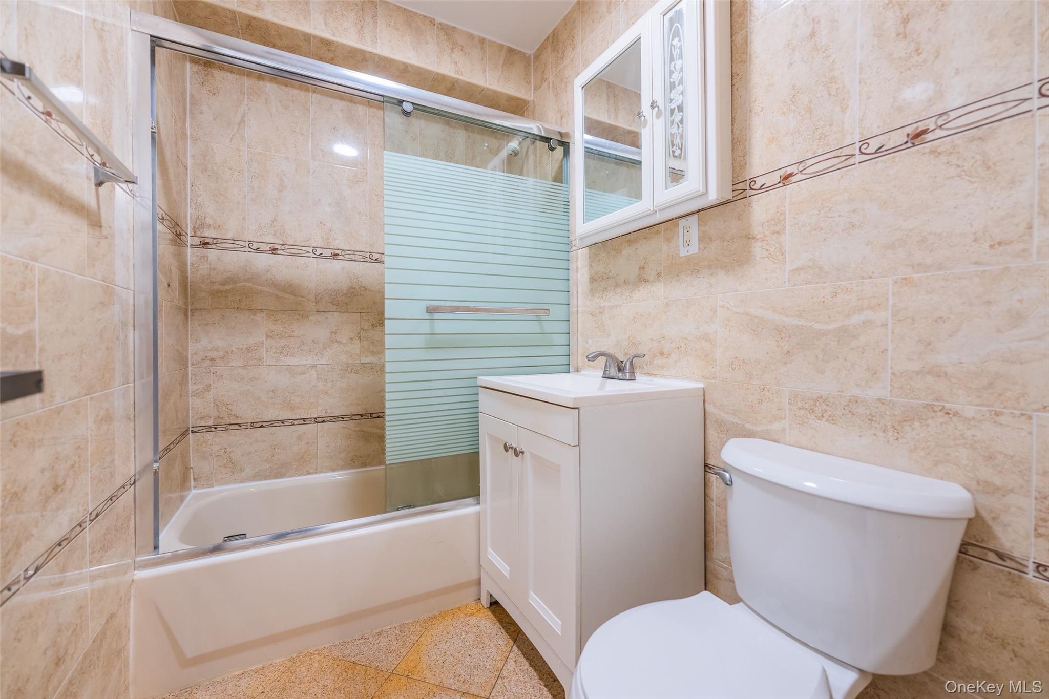 #8 photo, 102-23 43rd Avenue, কুইন্‌স Flushing , NY 11368