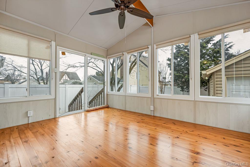 #11 photo, 315 Marcellus Road, নাসাউ কাউন্টি Mineola , NY 11501