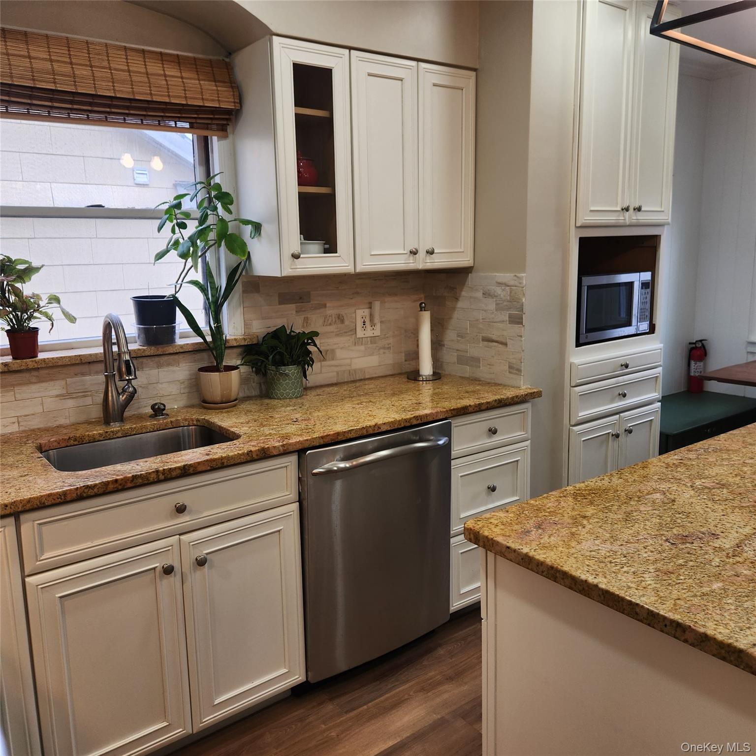 #8 photo, 71 Davis Street, নাসাউ কাউন্টি East Rockaway , NY 11518