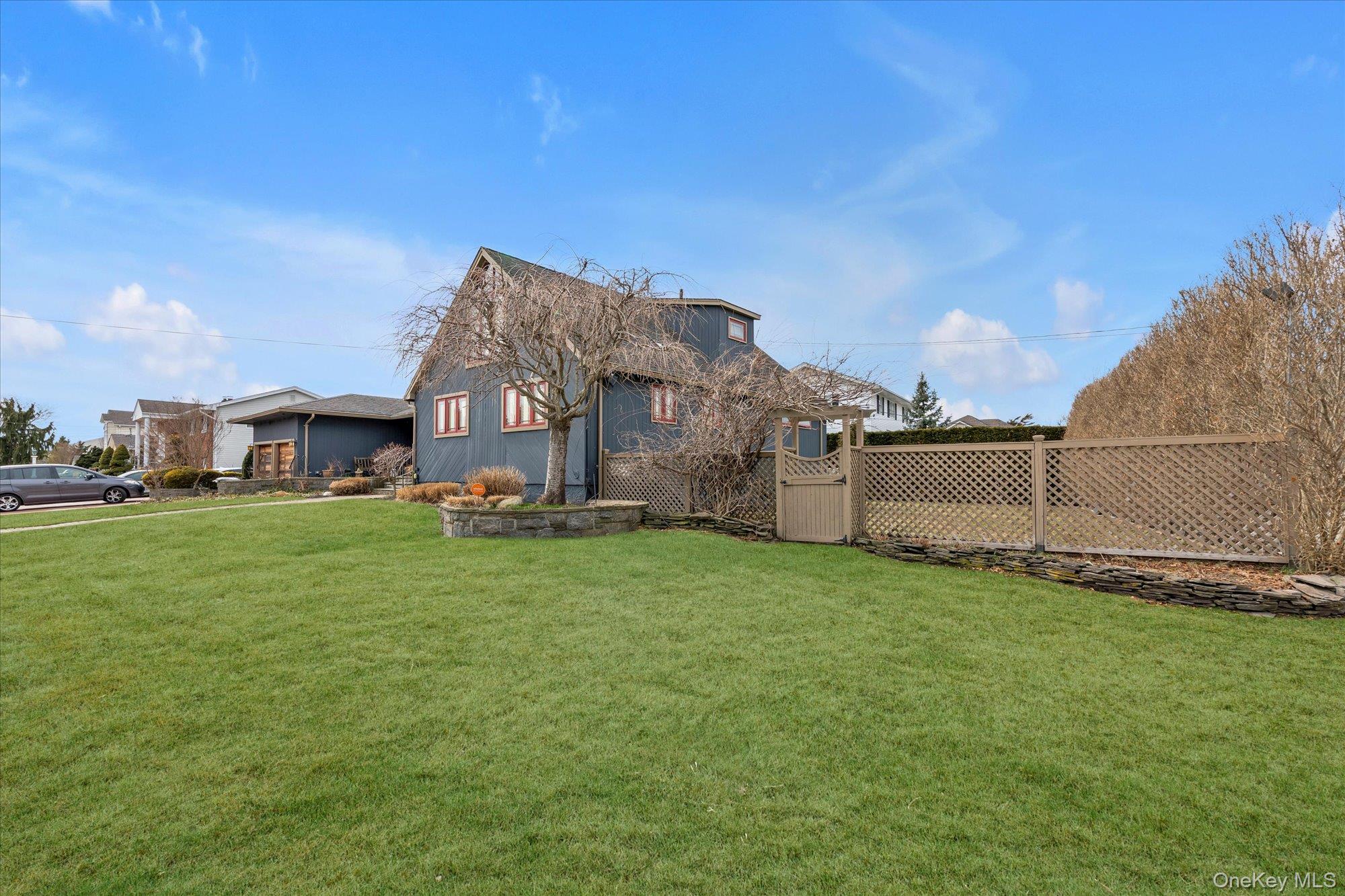 #3 photo, 301 Cameo Drive, নাসাউ কাউন্টি Massapequa , NY 11758