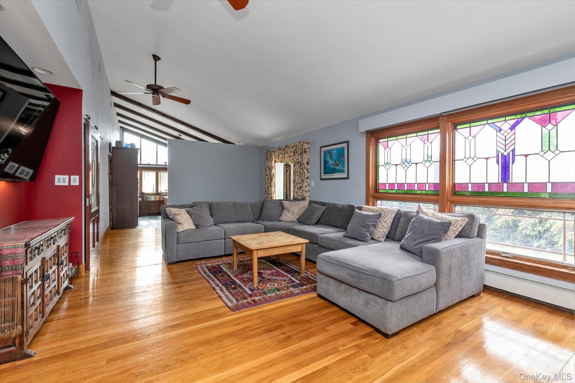 #4 photo, 301 Cameo Drive, নাসাউ কাউন্টি Massapequa , NY 11758