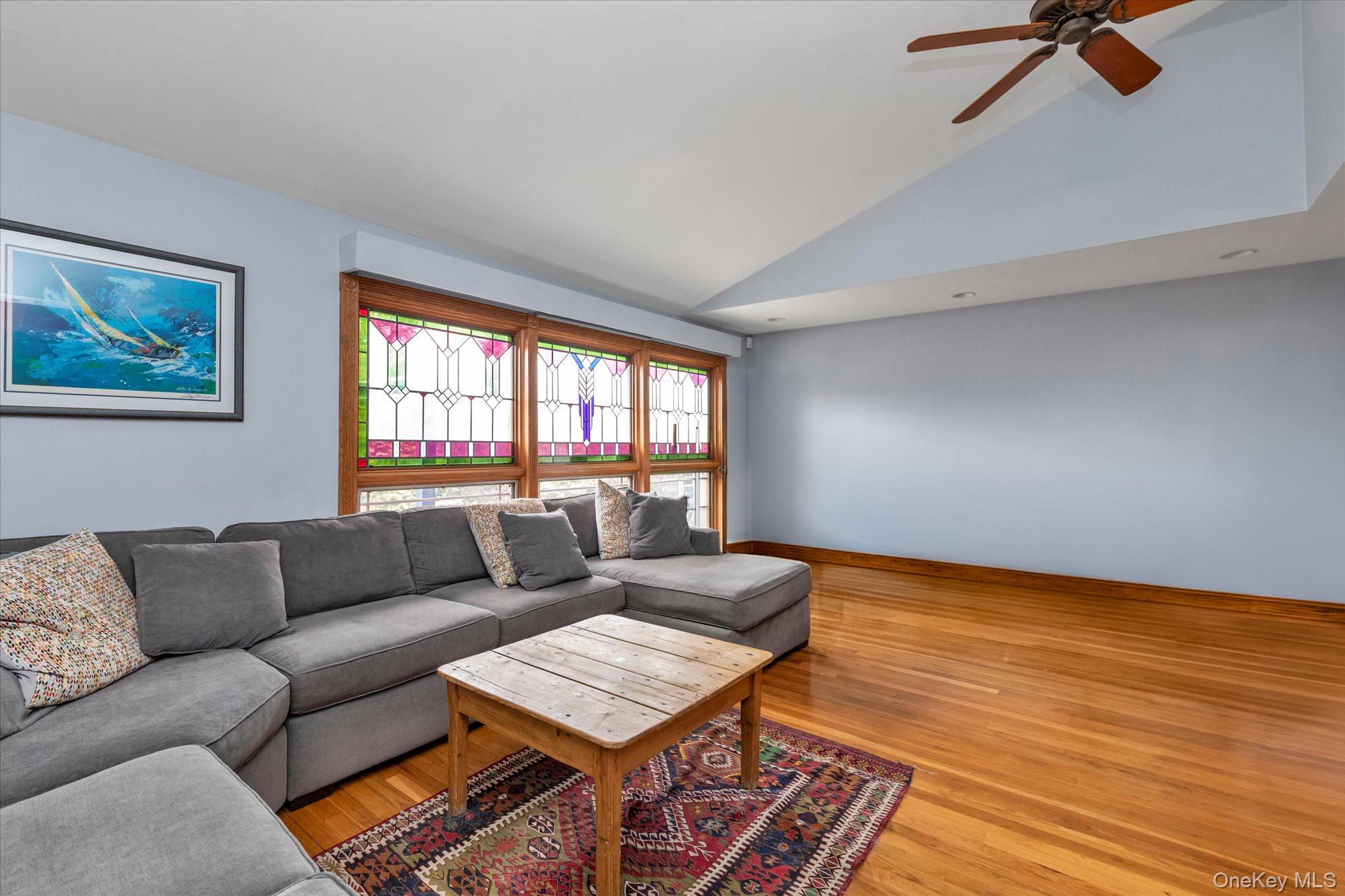 #5 photo, 301 Cameo Drive, নাসাউ কাউন্টি Massapequa , NY 11758