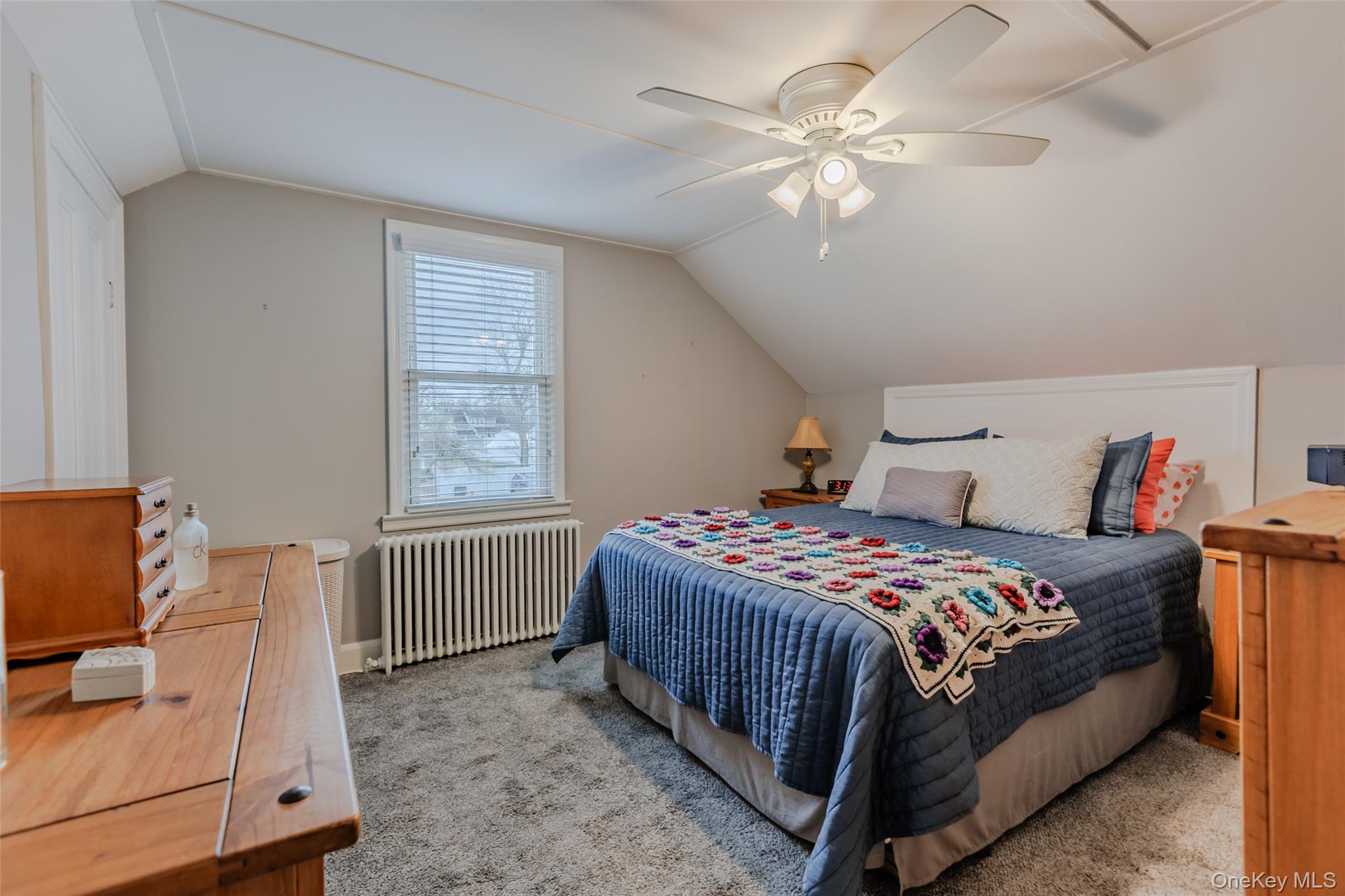 #11 photo, 5 Wall Street, East Islip , NY 11730