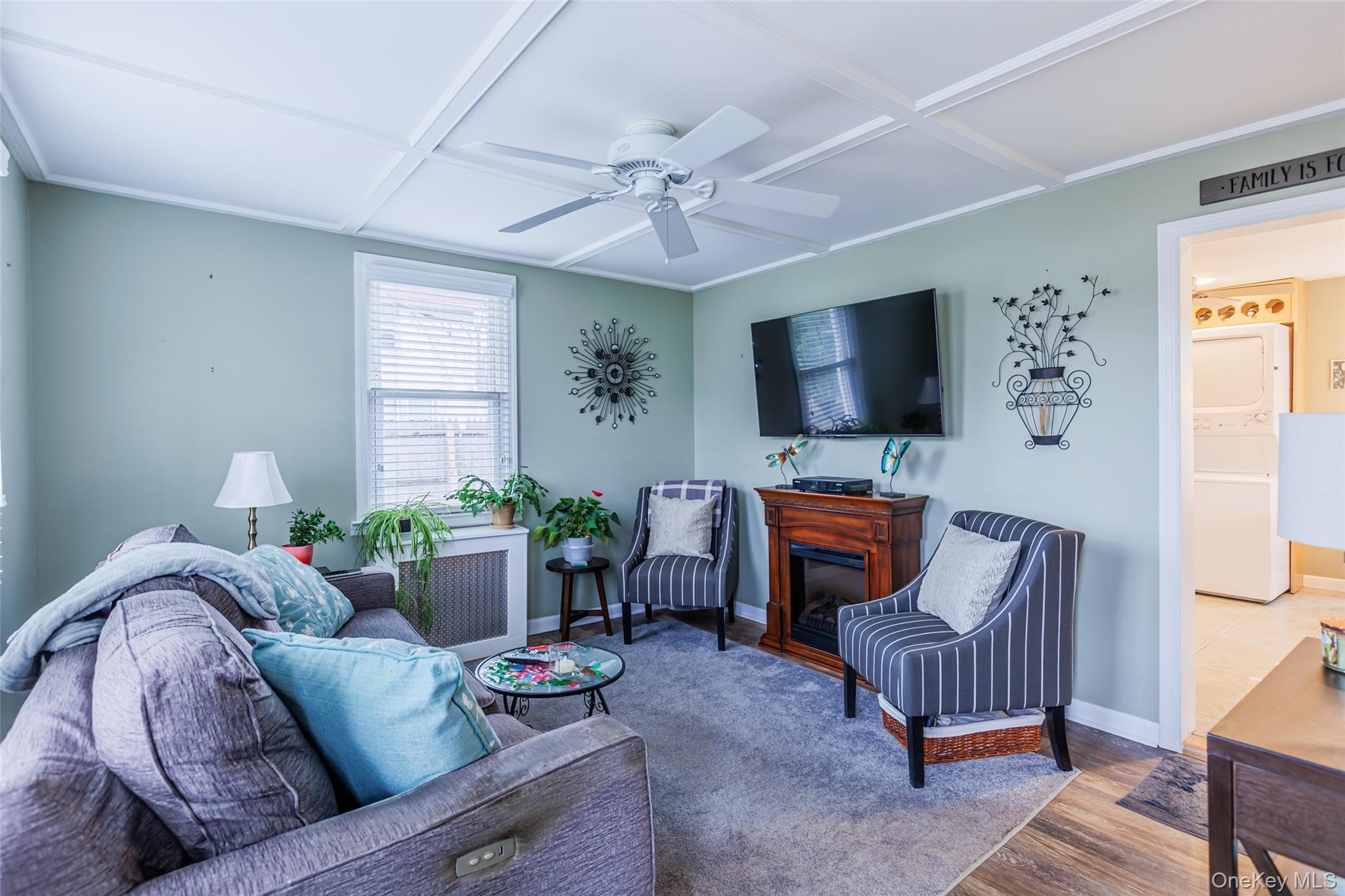 #6 photo, 5 Wall Street, East Islip , NY 11730