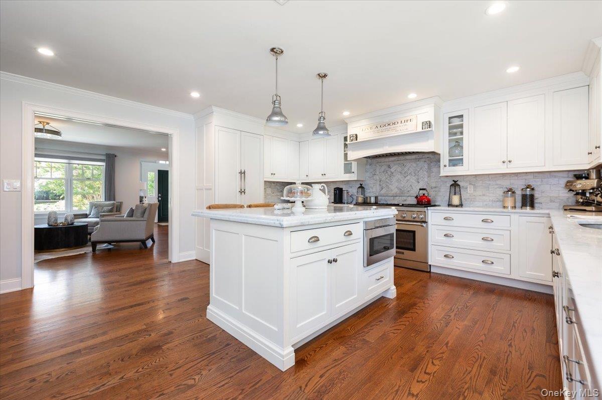 #13 photo, 203 Sunset Road, নাসাউ কাউন্টি Oyster Bay Cove , NY 11771