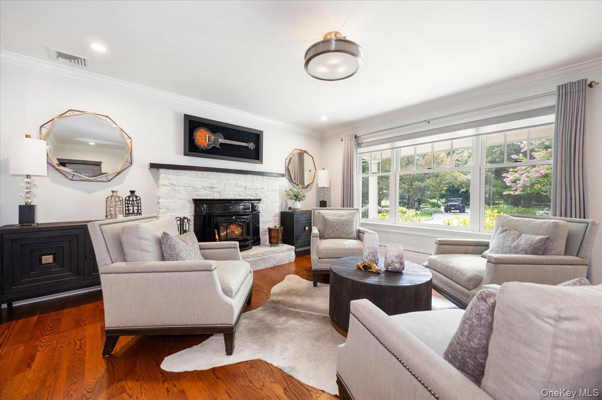 #9 photo, 203 Sunset Road, নাসাউ কাউন্টি Oyster Bay Cove , NY 11771