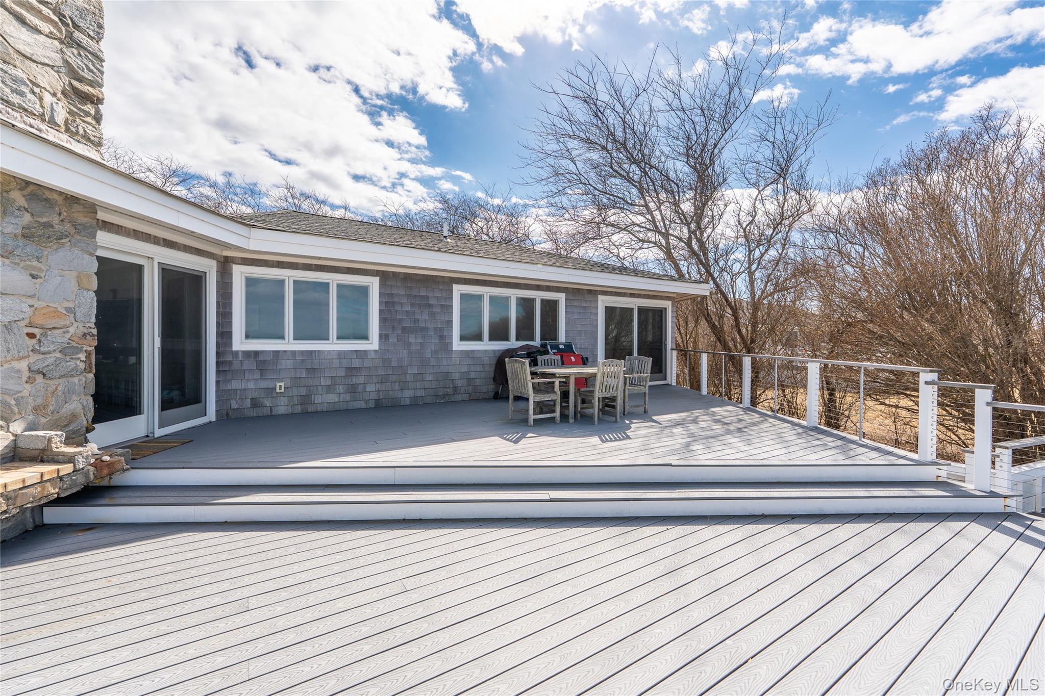 #10 photo, 56765 Route 48, 롱 아일랜드 Greenport , NY 11944