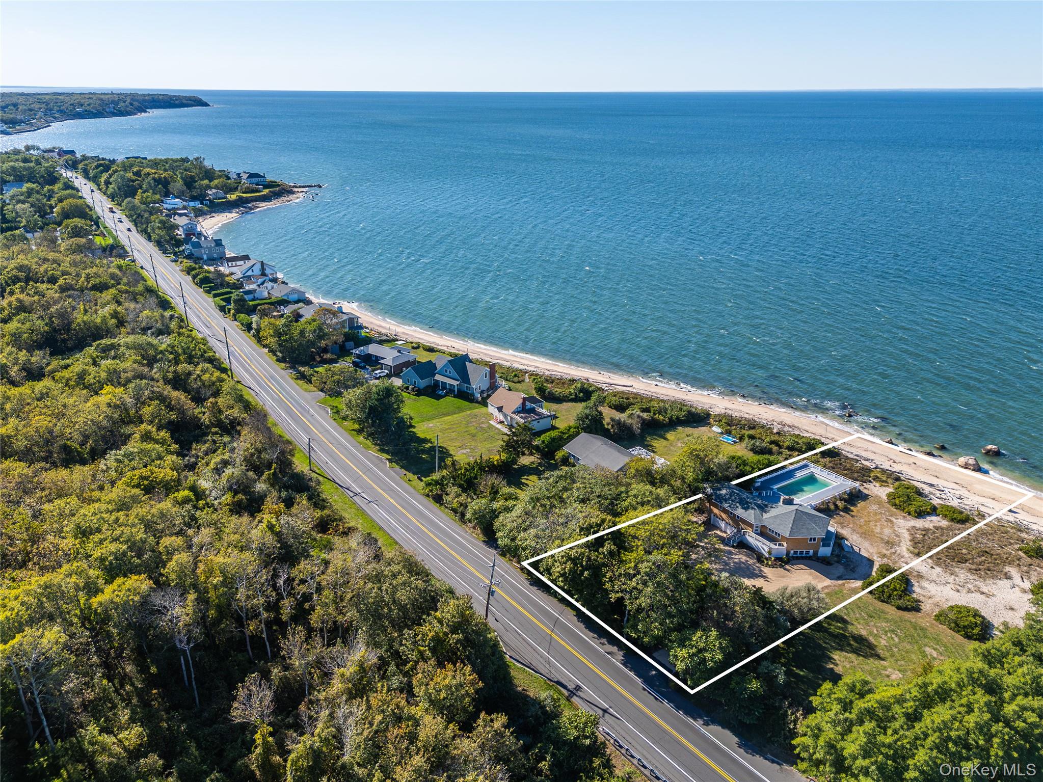 #2 photo, 56875 Route 48, 롱 아일랜드 Greenport , NY 11944