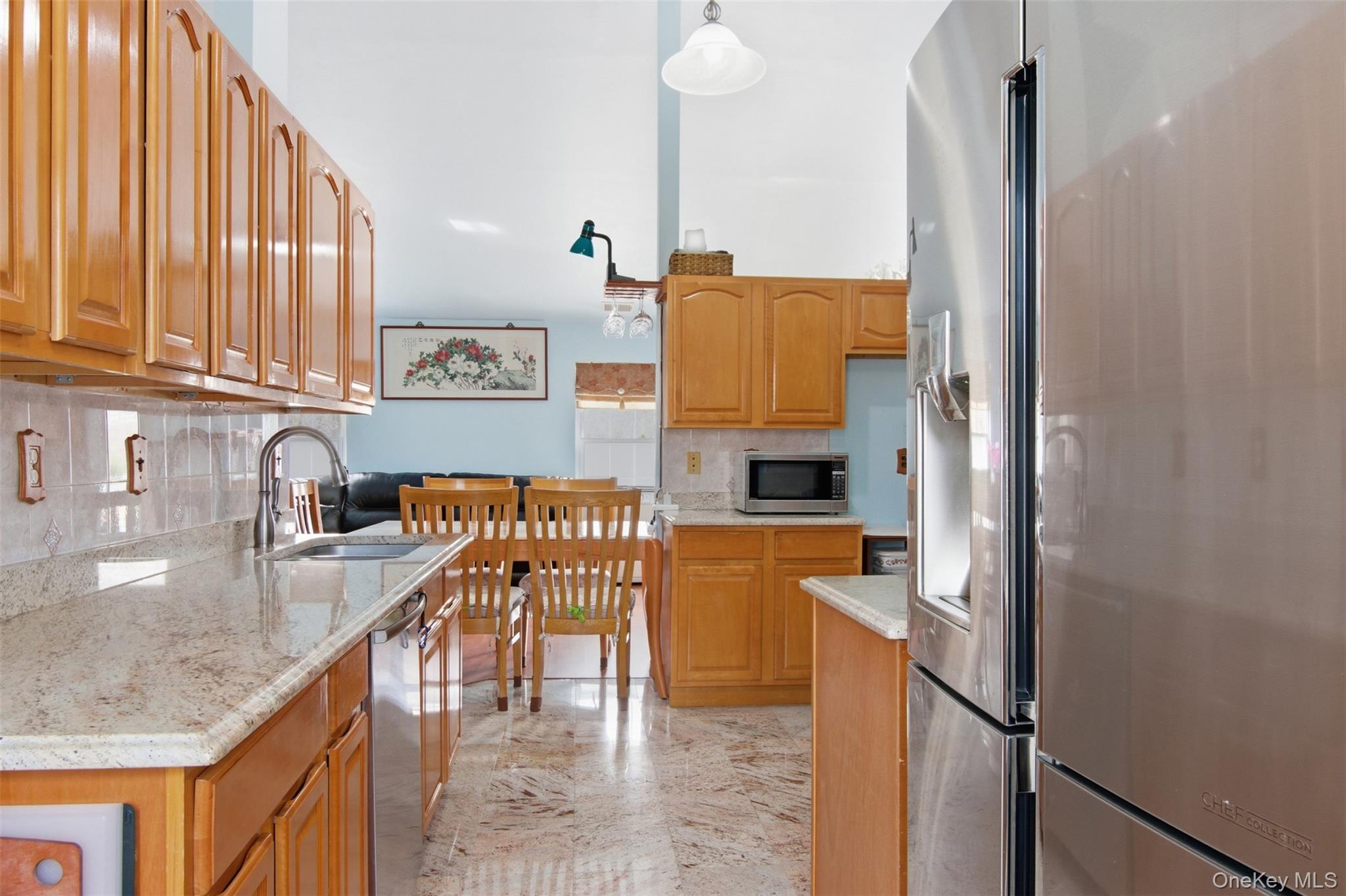 #11 photo, 11 Royal Drive, 롱 아일랜드 Coram , NY 11727