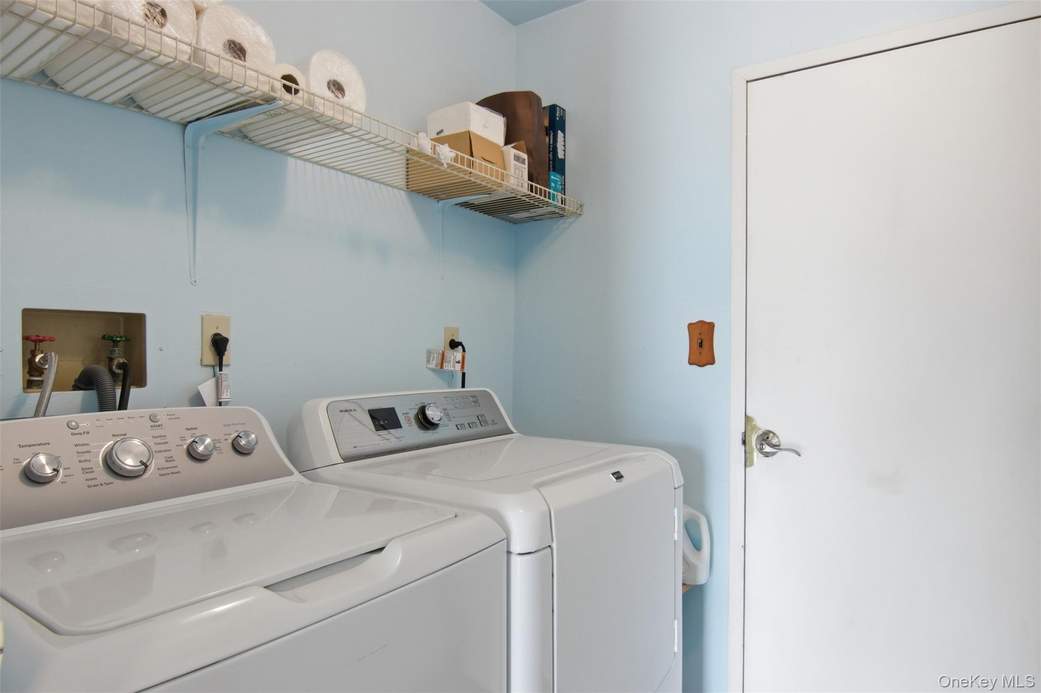 #14 photo, 11 Royal Drive, 롱 아일랜드 Coram , NY 11727