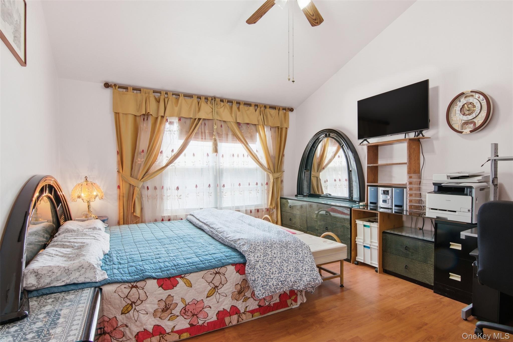 #16 photo, 11 Royal Drive, 롱 아일랜드 Coram , NY 11727