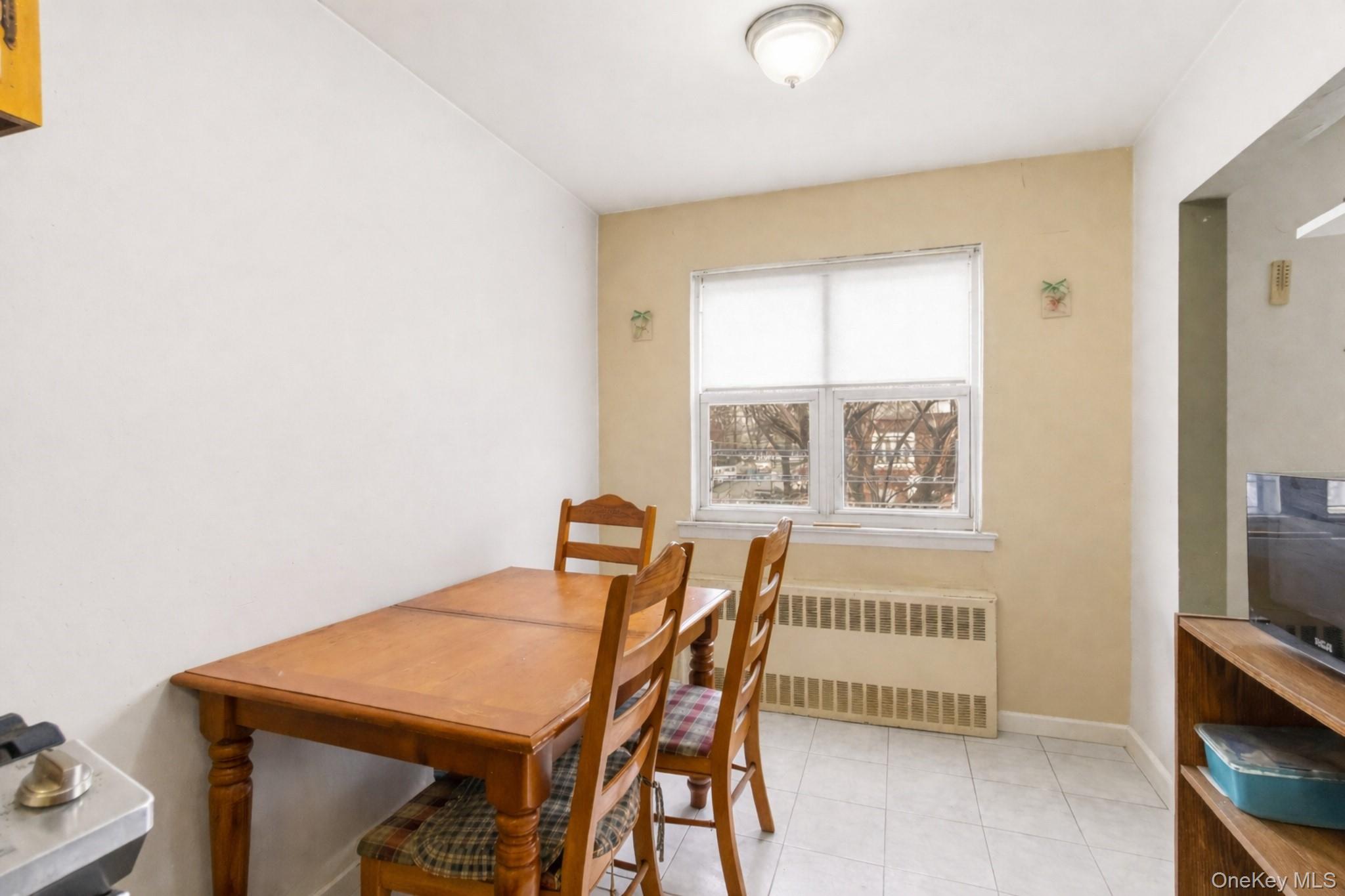 #14 photo, 24-02 93rd Street, 皇后区 艾姆赫斯特 East Elmhurst , NY 11369