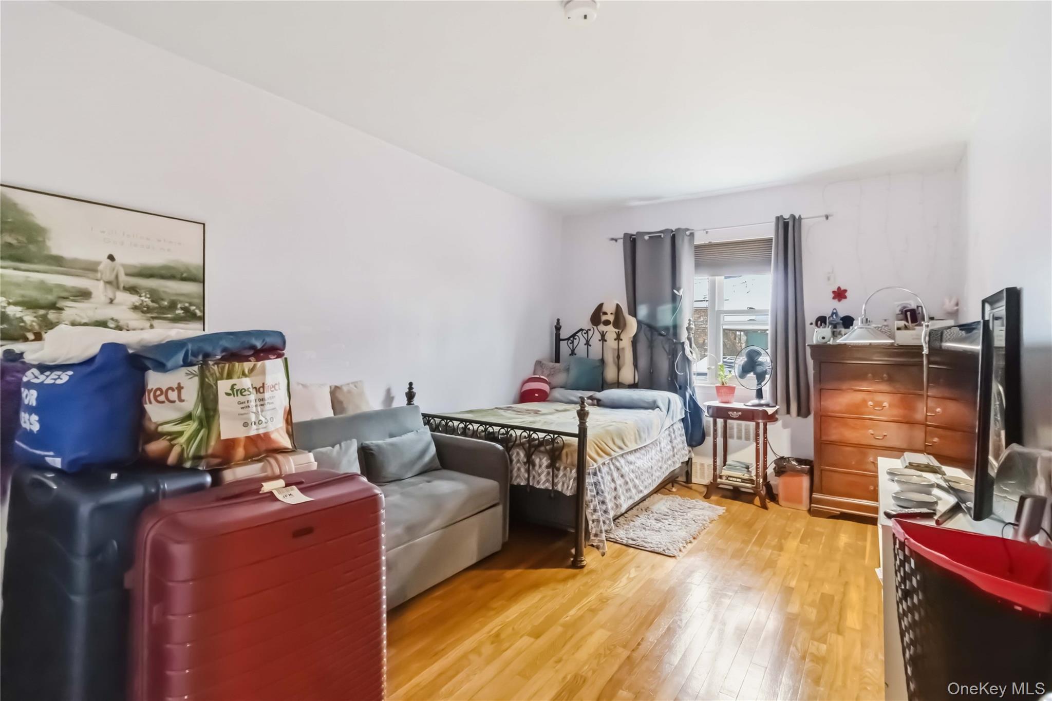 #8 photo, 24-02 93rd Street, 皇后区 艾姆赫斯特 East Elmhurst , NY 11369