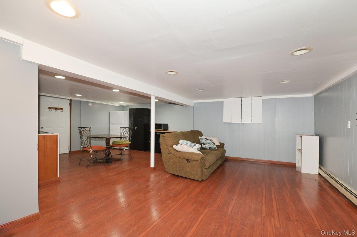 #13 photo, 313 Warren Street, West Babylon , NY 11704