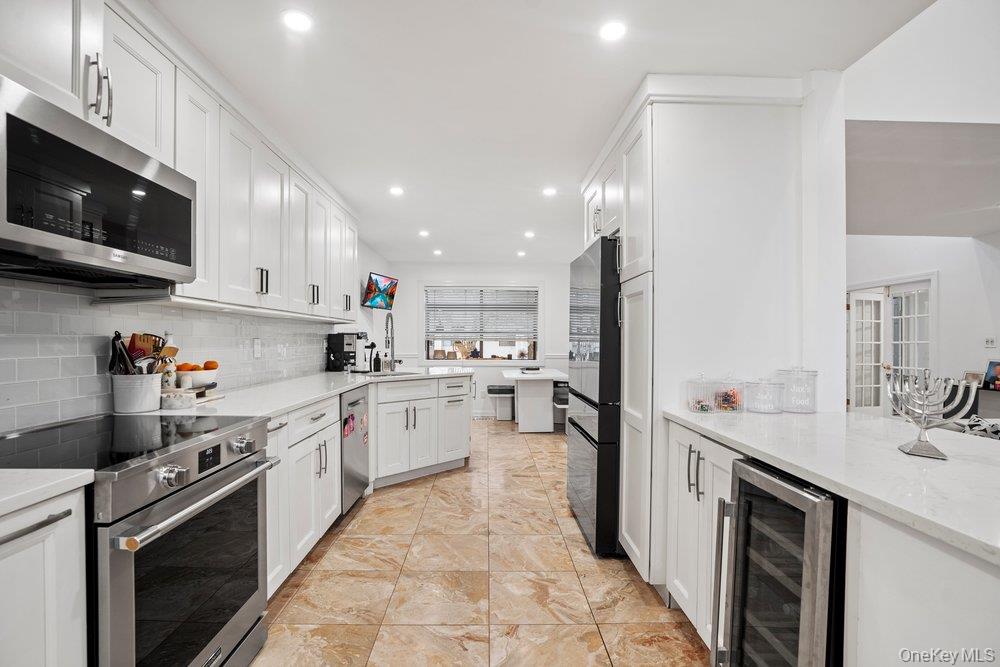 #14 photo, 39 Chestnut Lane, নাসাউ কাউন্টি Woodbury , NY 11797