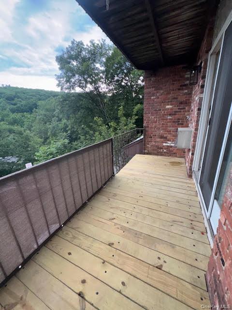 #11 photo, 1003 Parkview Drive, Tuxedo Park , NY 10975