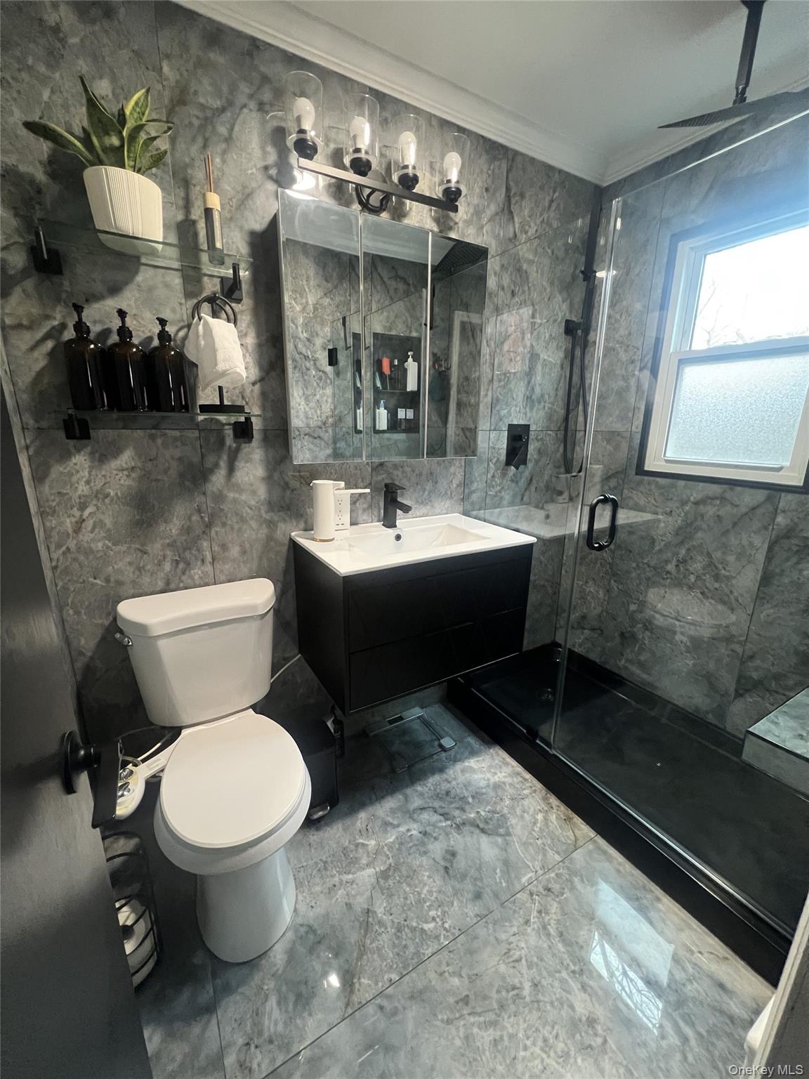 #13 photo, 646 S 3rd Avenue, Mount Vernon , NY 10550