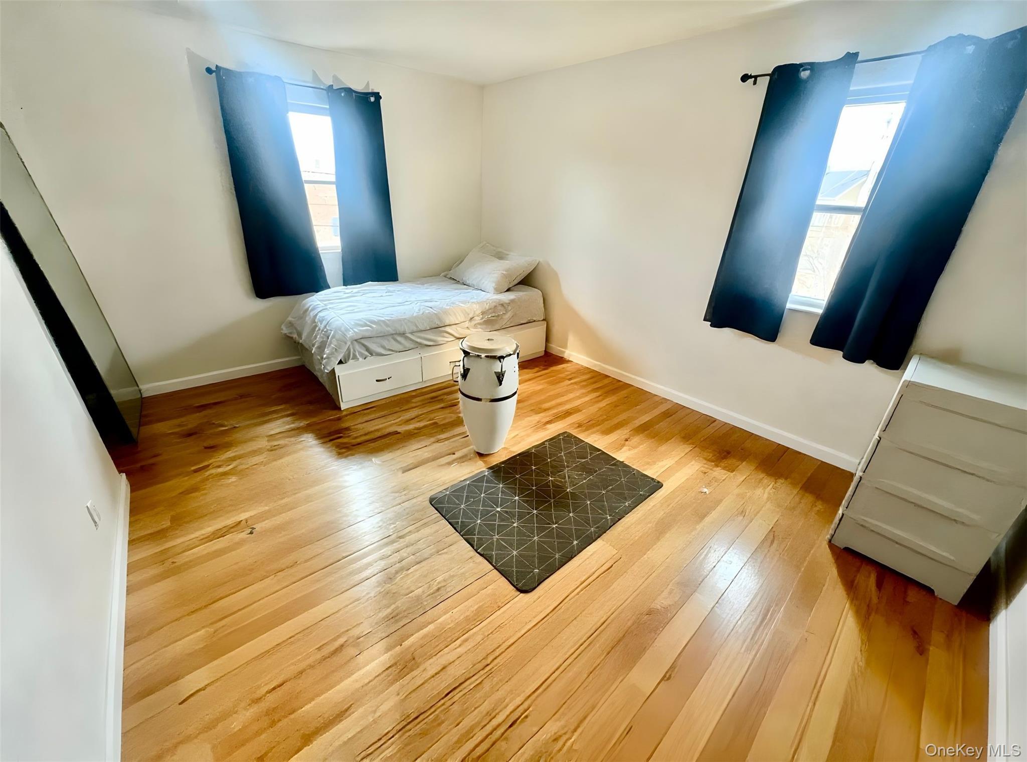 #14 photo, 646 S 3rd Avenue, Mount Vernon , NY 10550