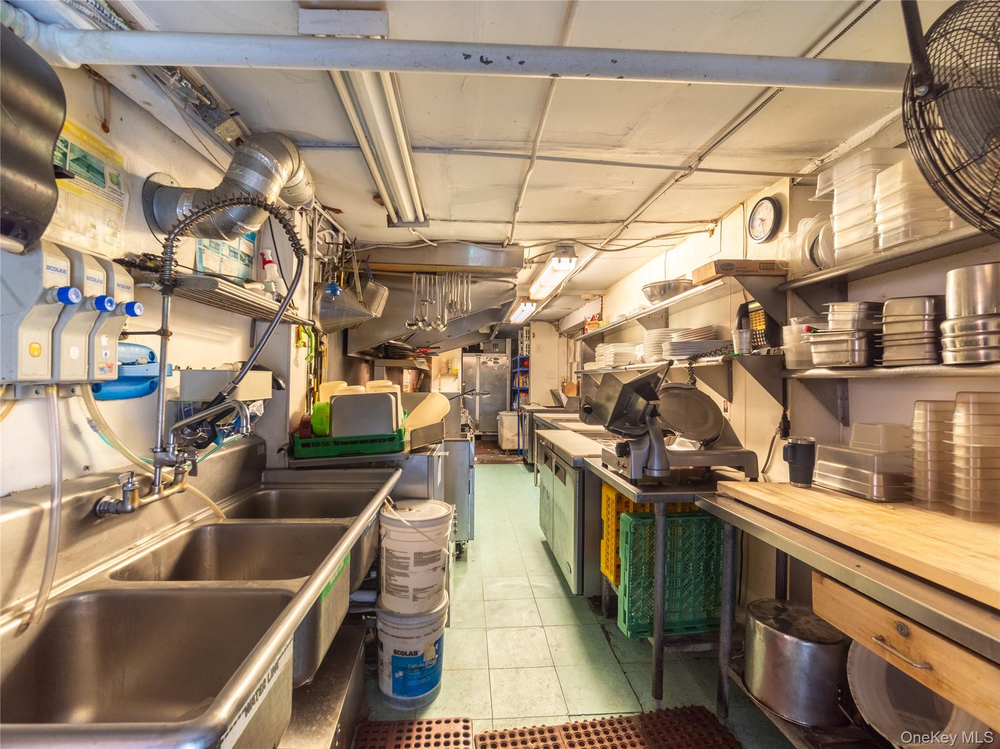 #8 photo, 34 Ridgeland Terrace, Rye , NY 10580