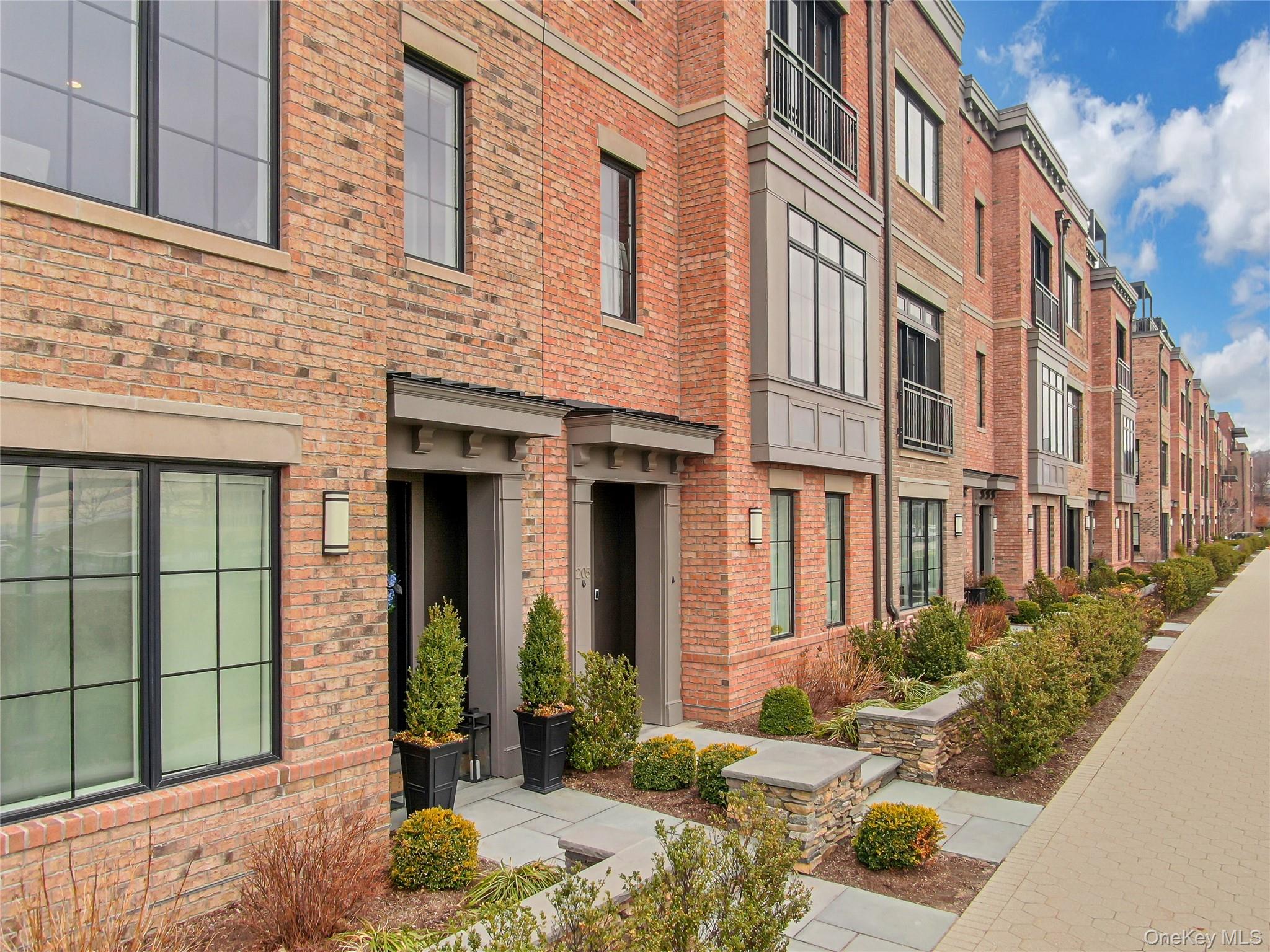 #2 photo, 203 Palisades Boulevard, Sleepy Hollow , NY 10591