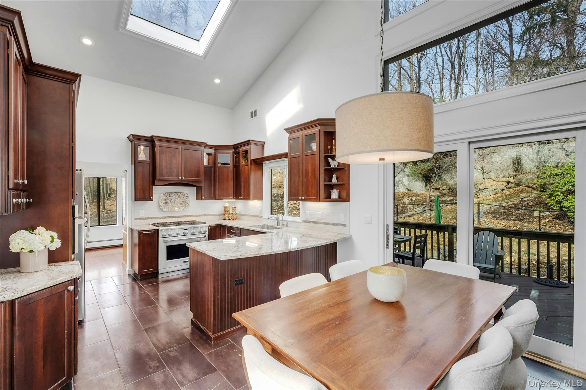 #9 photo, 17 Chester Court, Cortlandt Manor , NY 10567